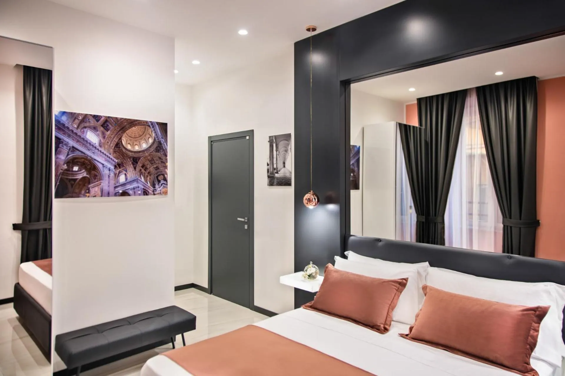 Bed in La Lepre Napoli