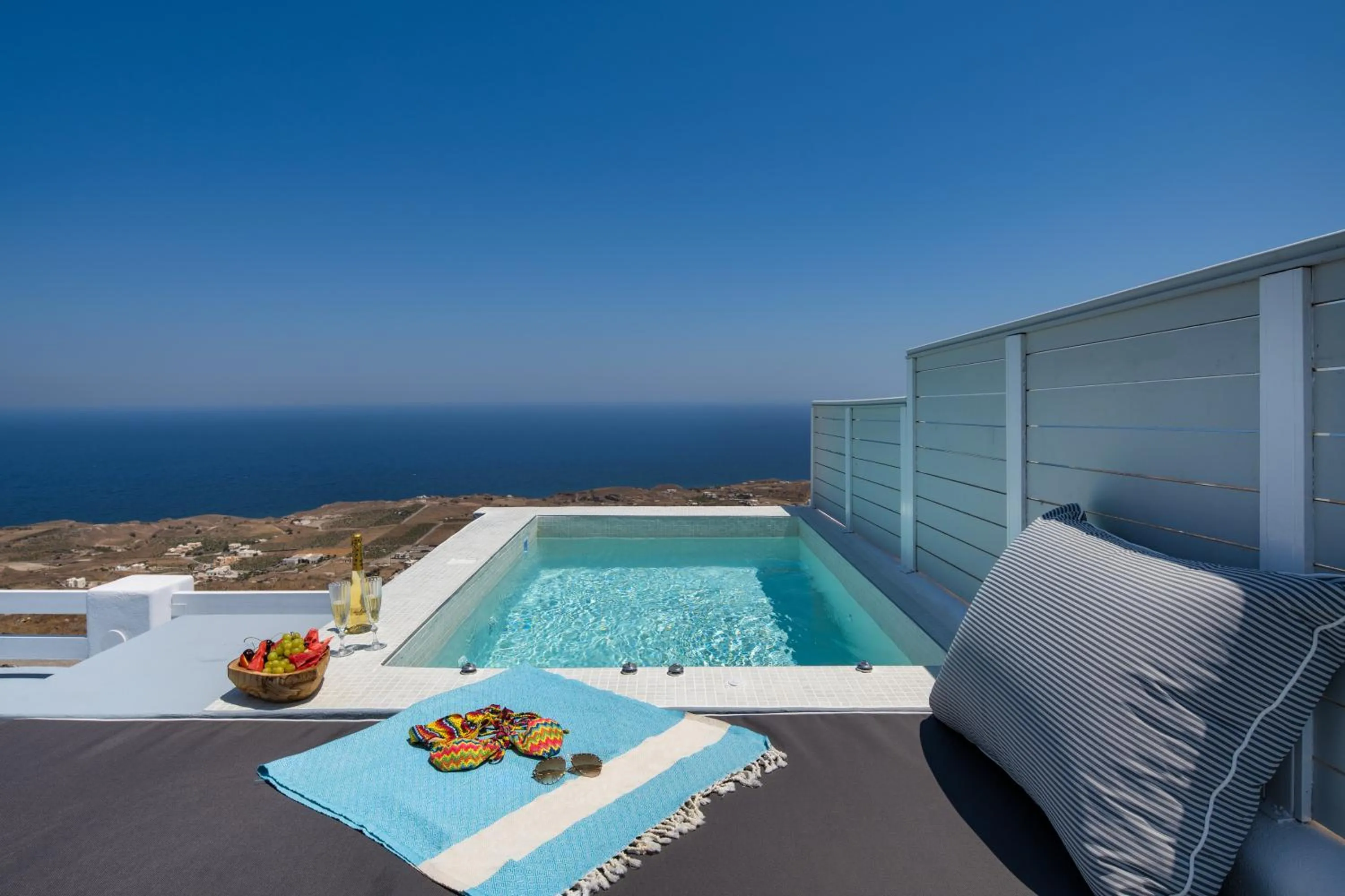 Pool view in Siete Mares Luxury Suites