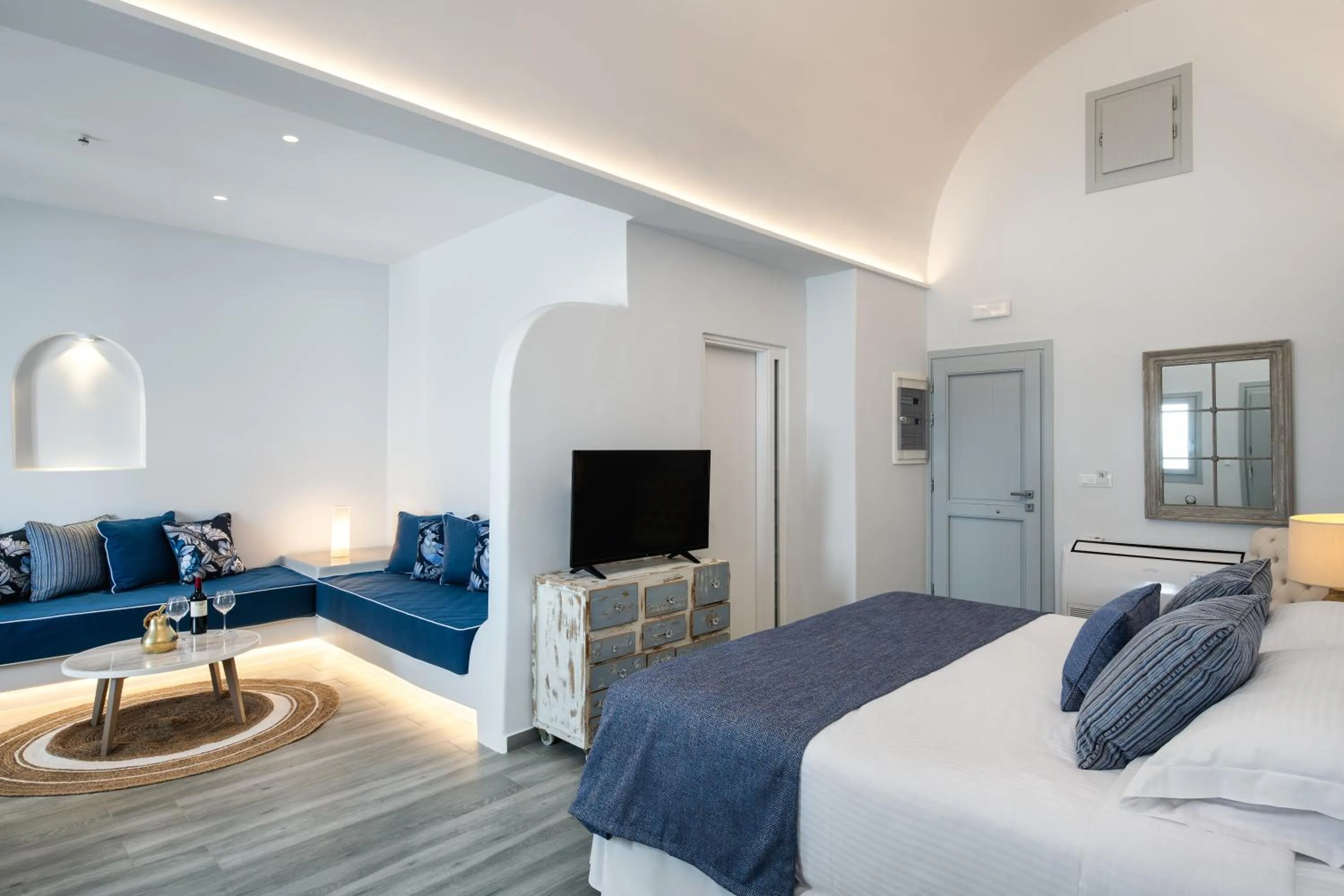 Bedroom, Bed in Siete Mares Luxury Suites
