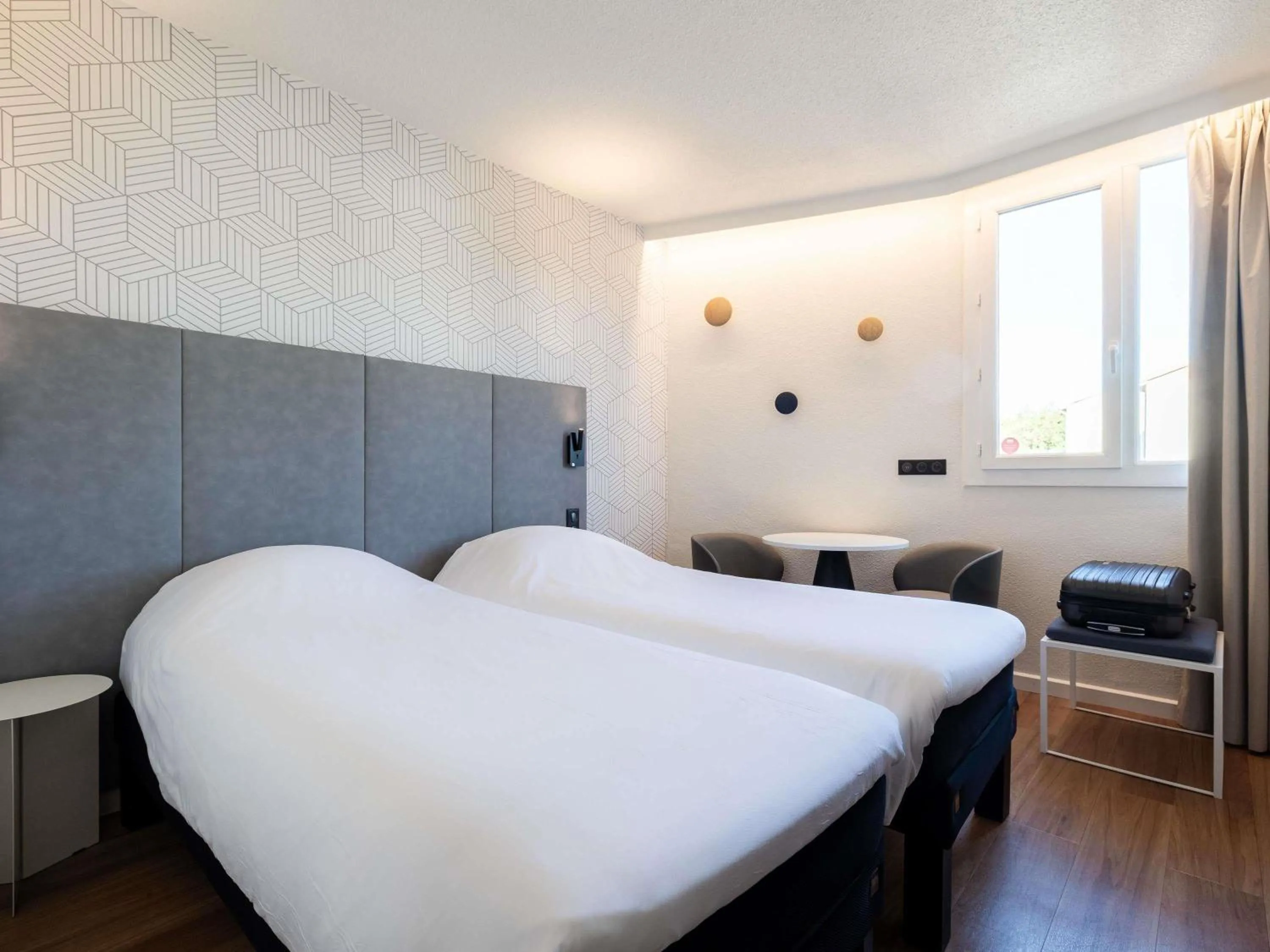 Bedroom, Bed in ibis Beziers Est Mediterranee A9/A75