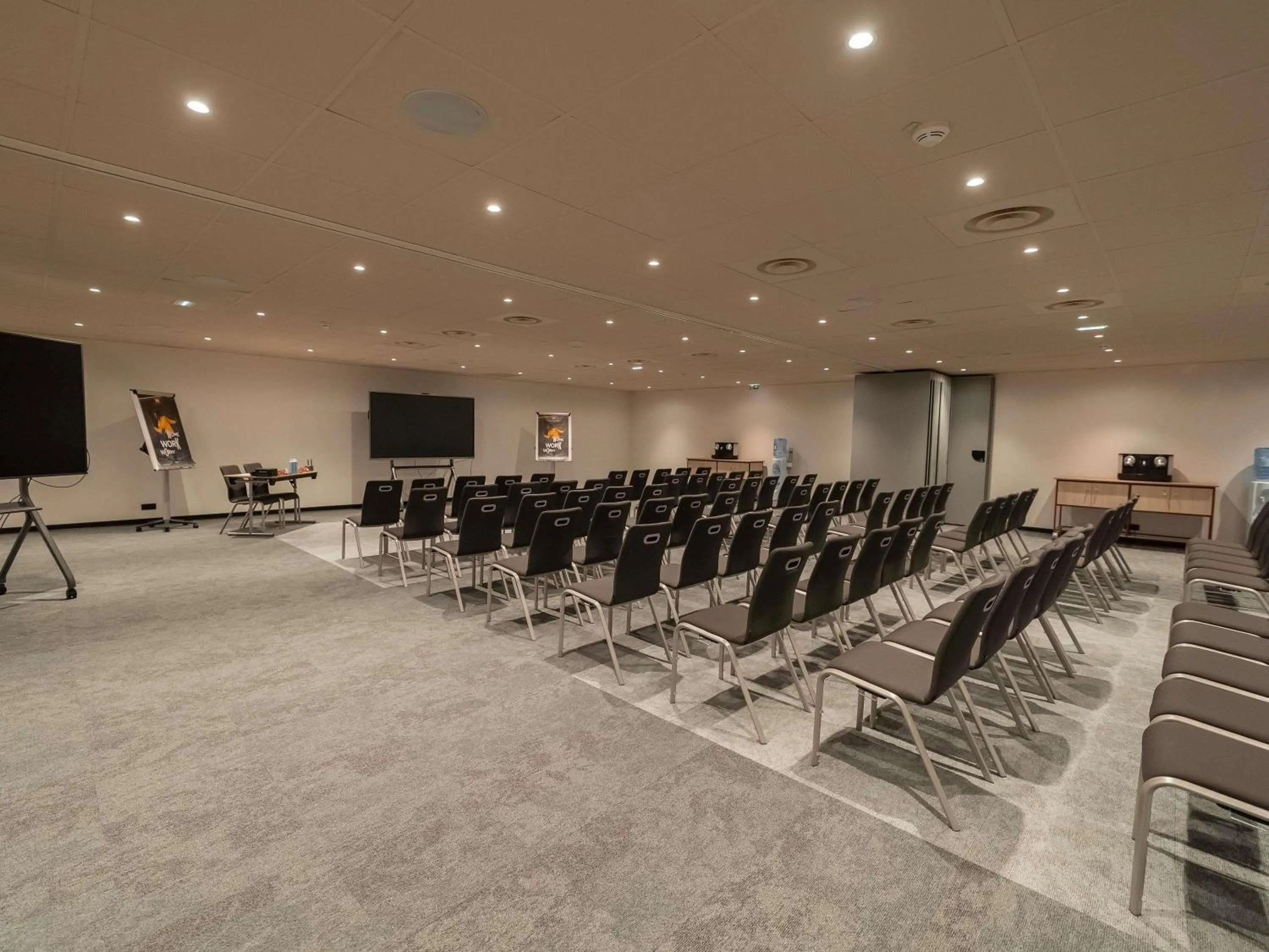Meeting/conference room in ibis Beziers Est Mediterranee A9/A75