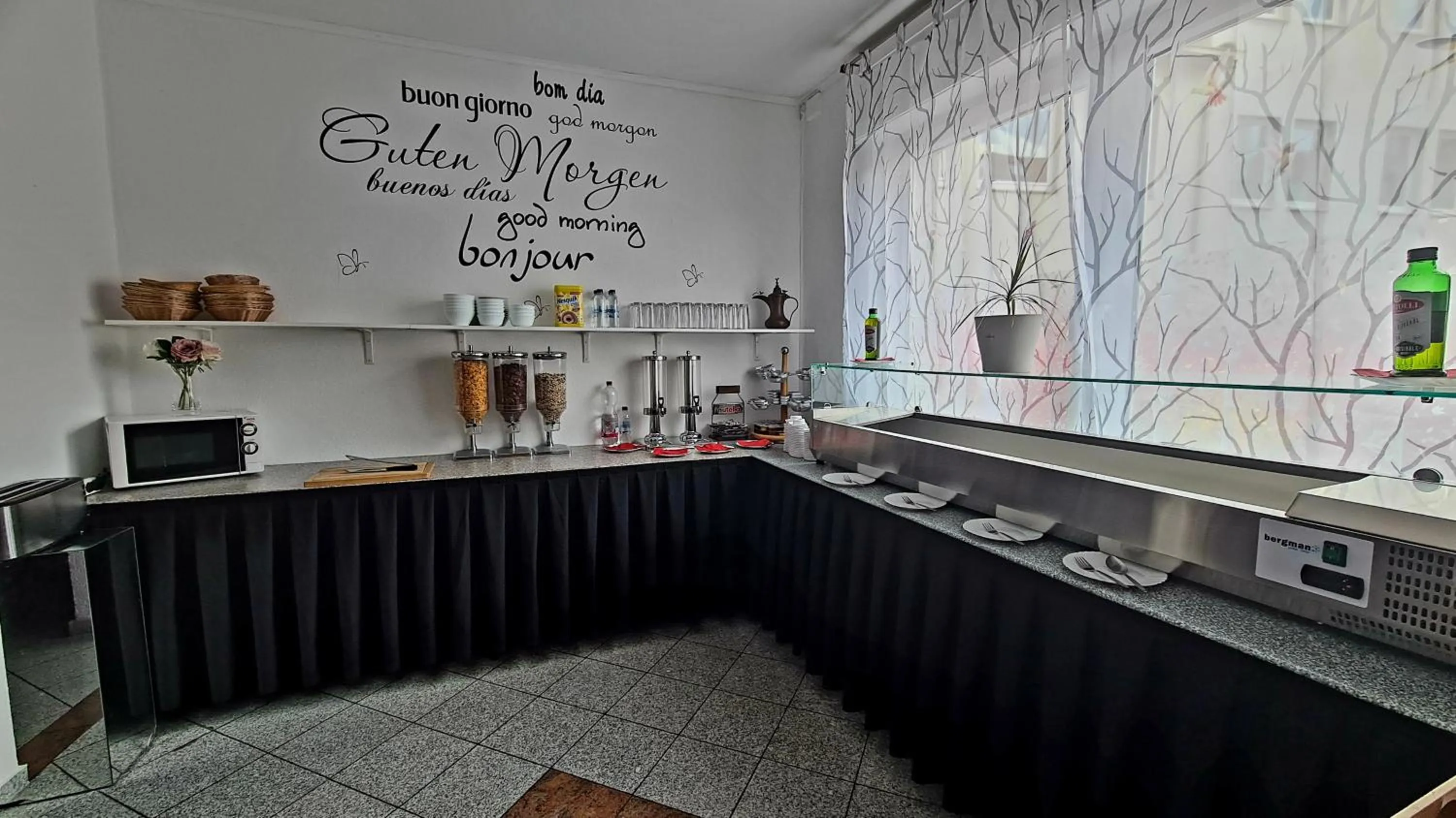 Breakfast in Hotel Zentrum