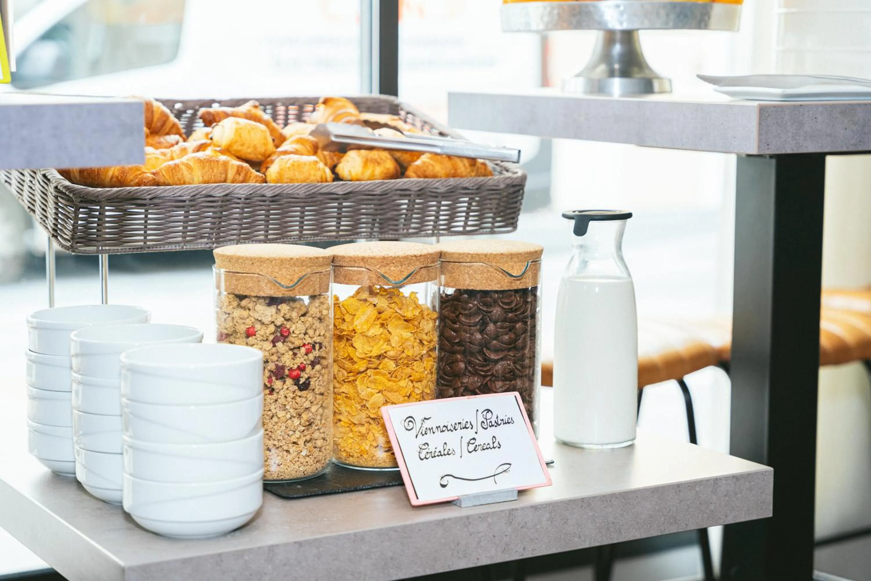 Breakfast in Holidays & Work HOTEL