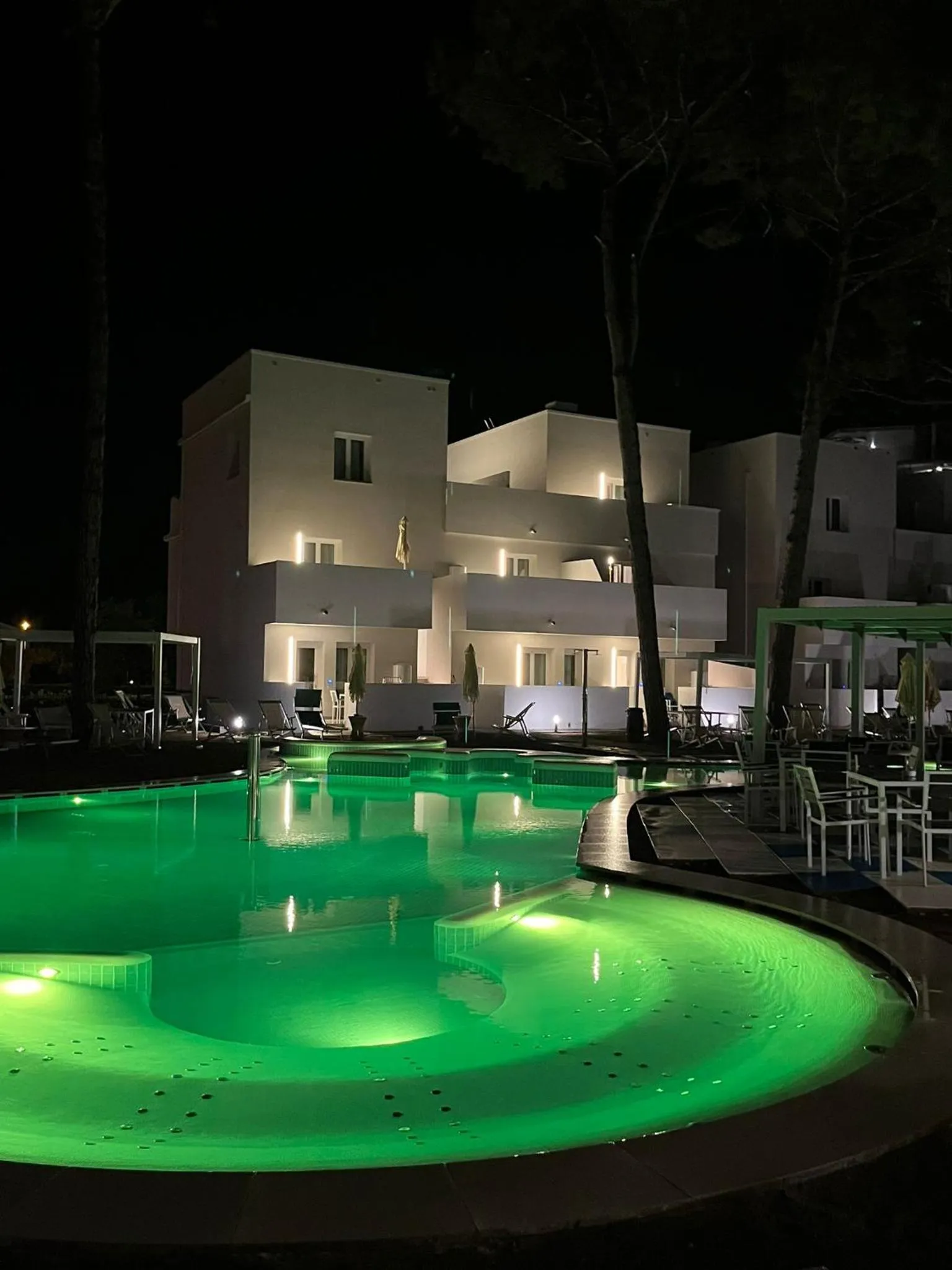 Property building in Marina Suites & Apartments 4 stelle S