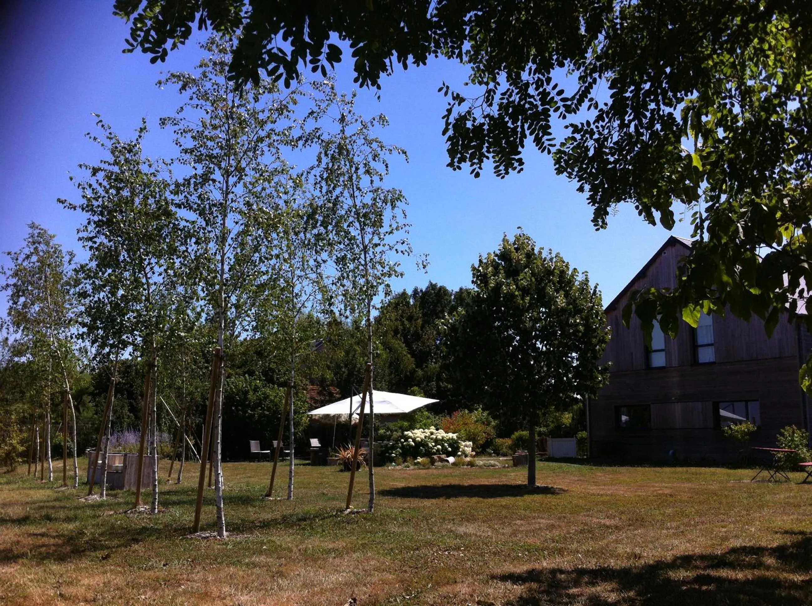 Property building in Le Briou