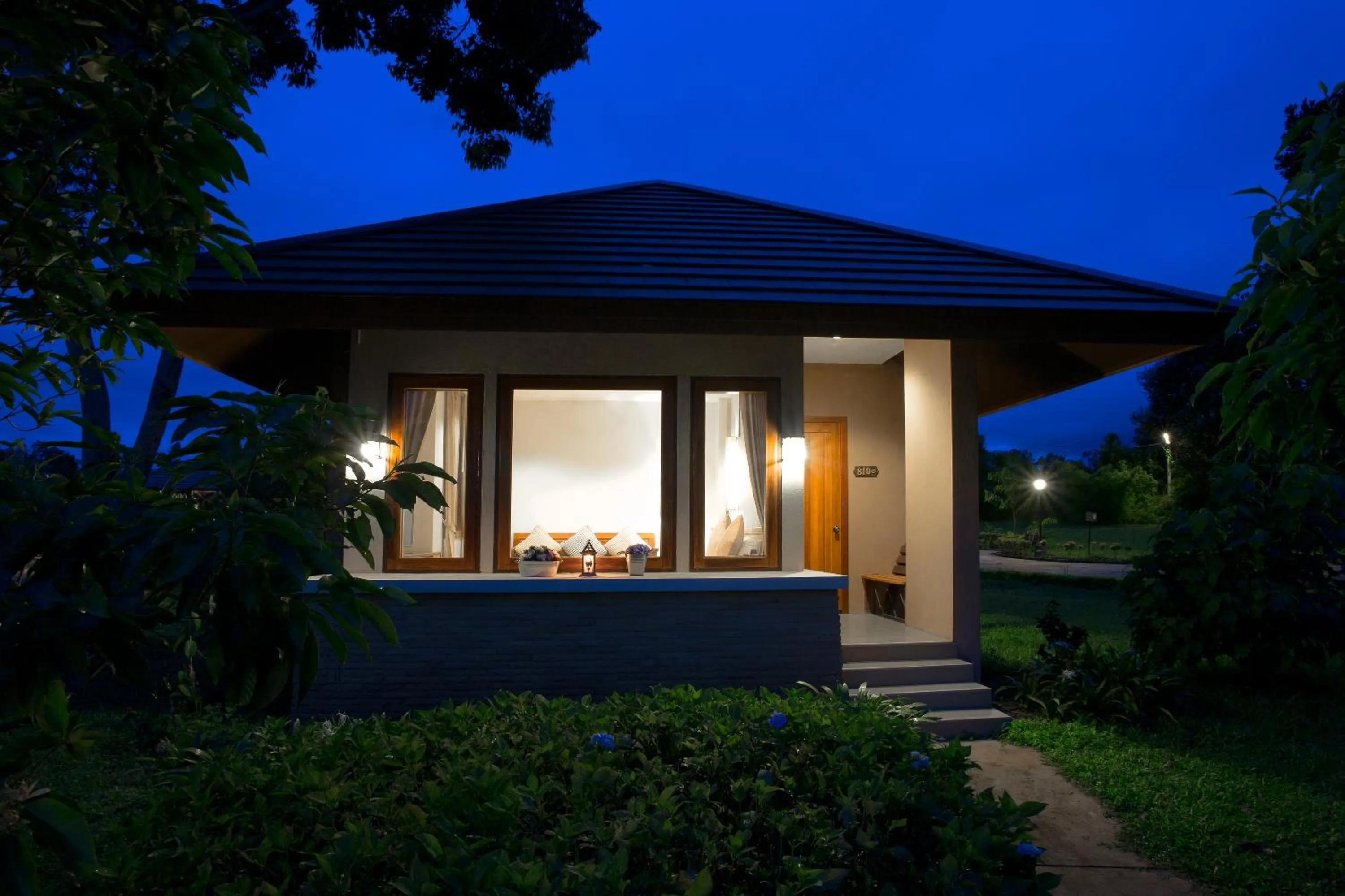 Facade/entrance in Sabaidee Valley