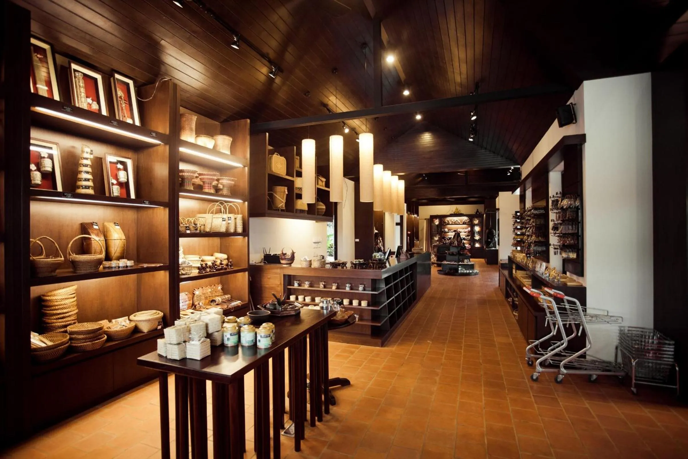 On-site shops in Sabaidee Valley