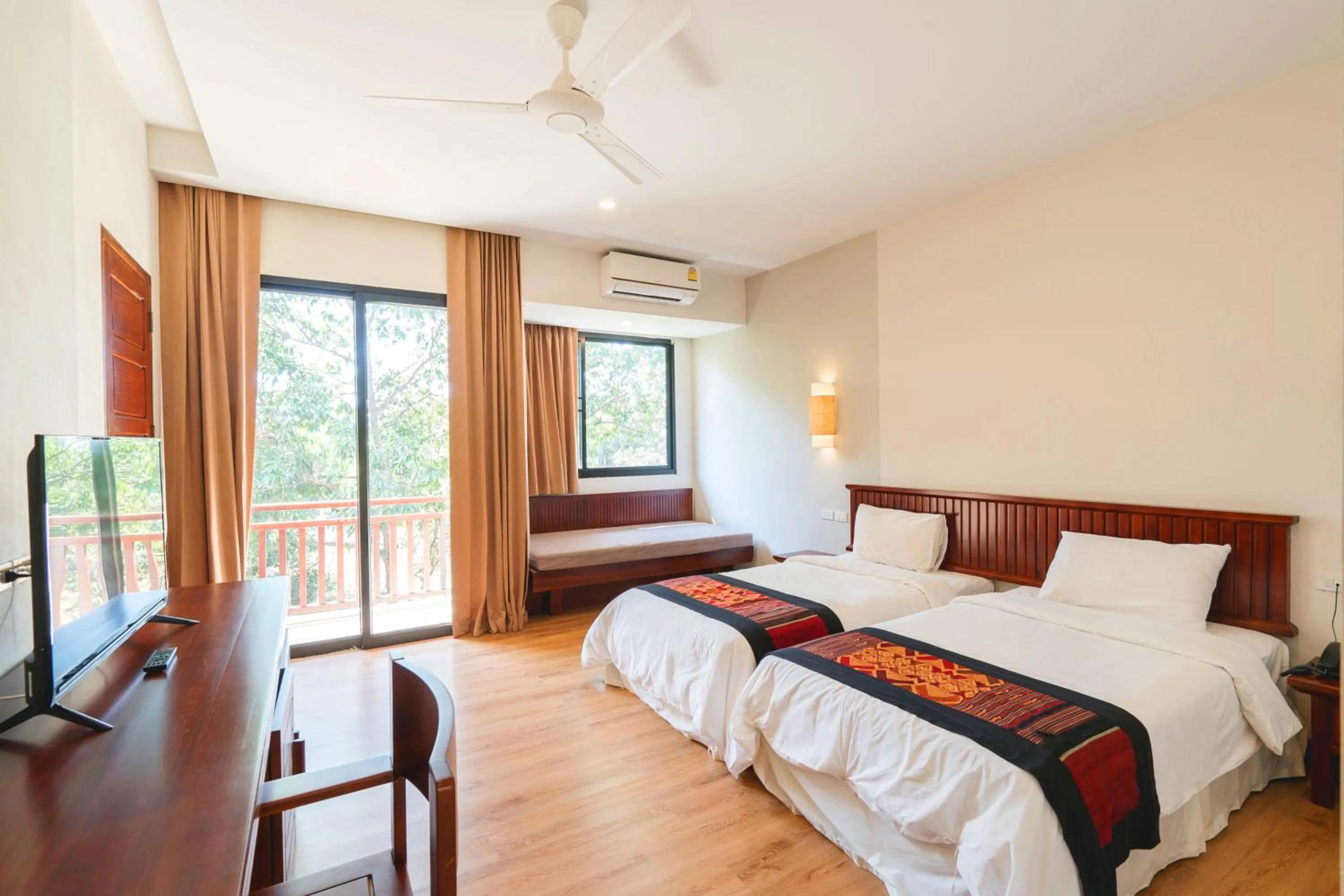 Bed in Sabaidee Valley