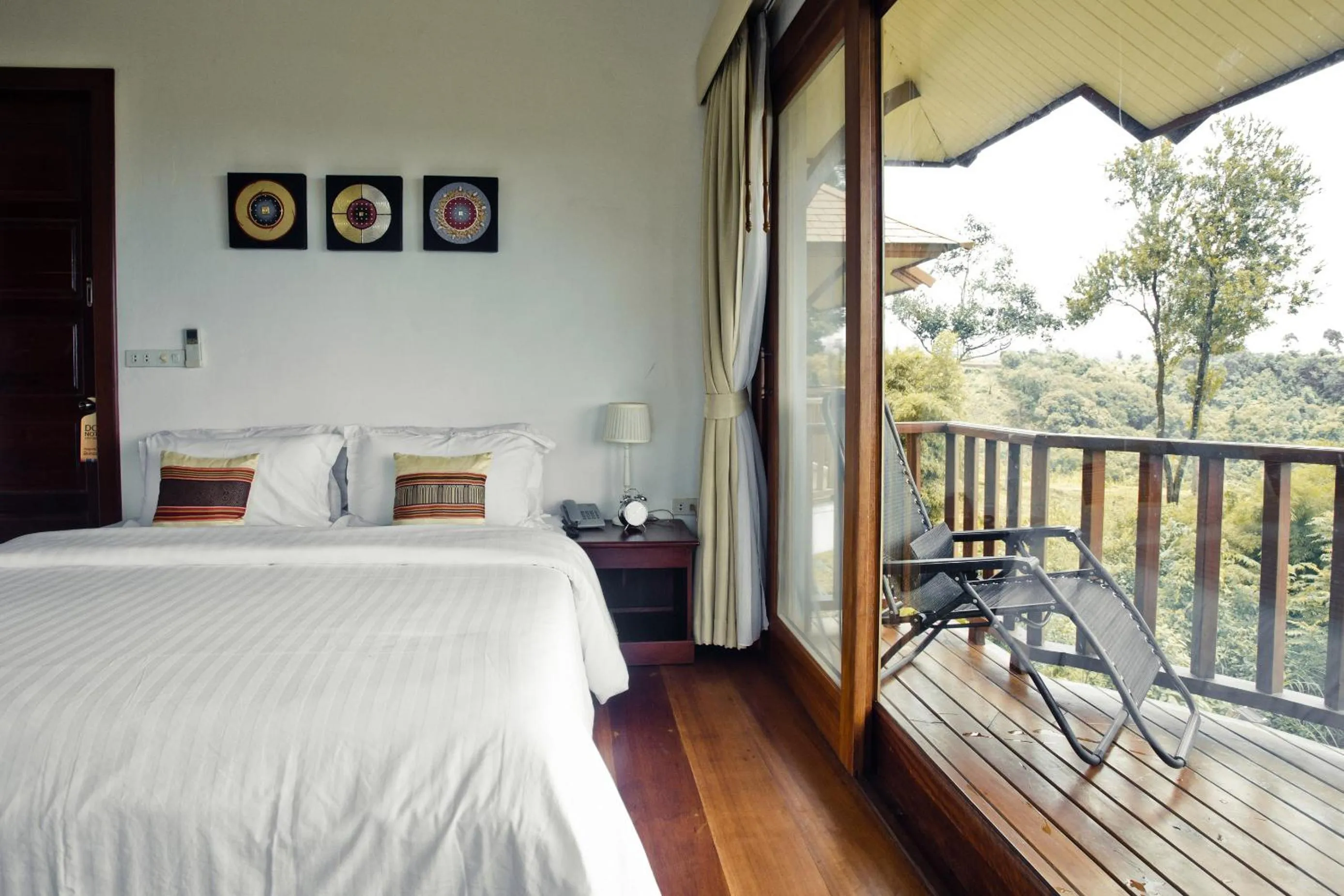 Bed in Sabaidee Valley