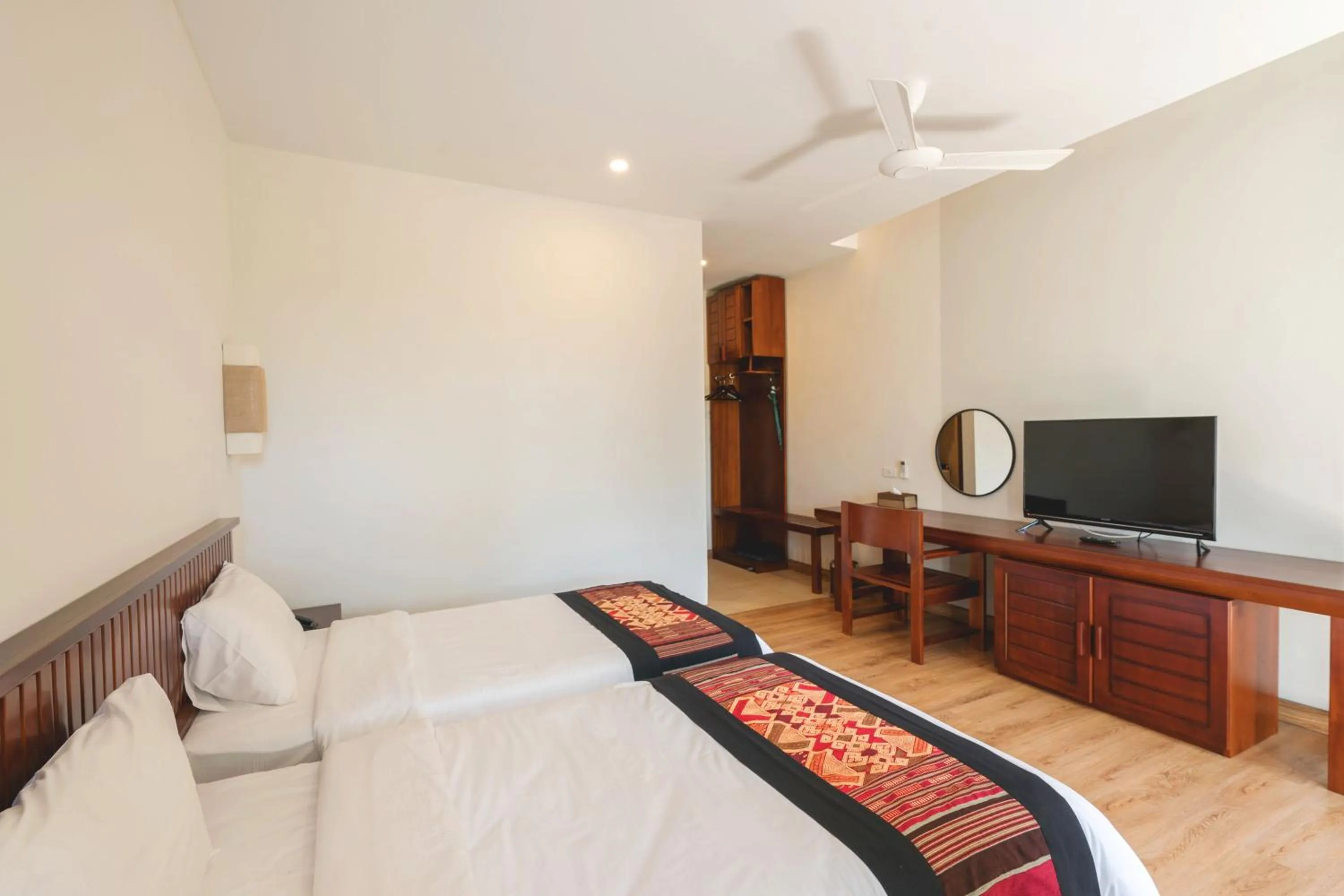 Bed in Sabaidee Valley