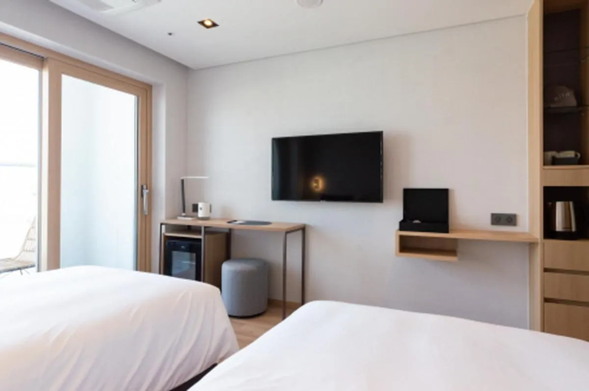 Bed in Connect Busan Hotel & Residence