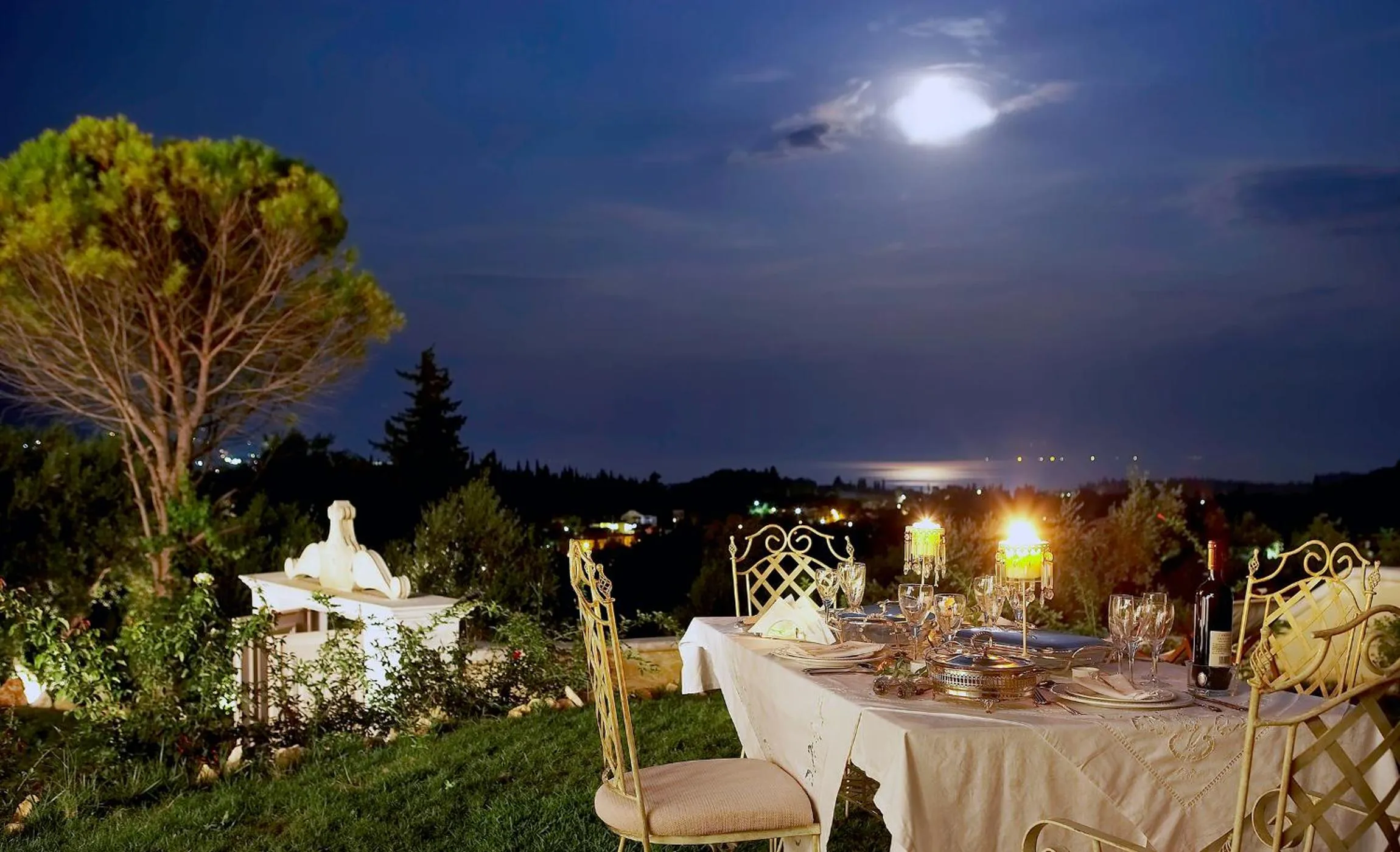 Garden view in Castello Di Vista