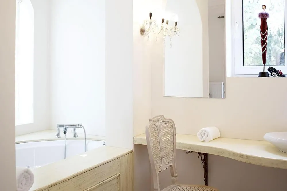 Castello Di Vista with Pool and Starlink Wifi