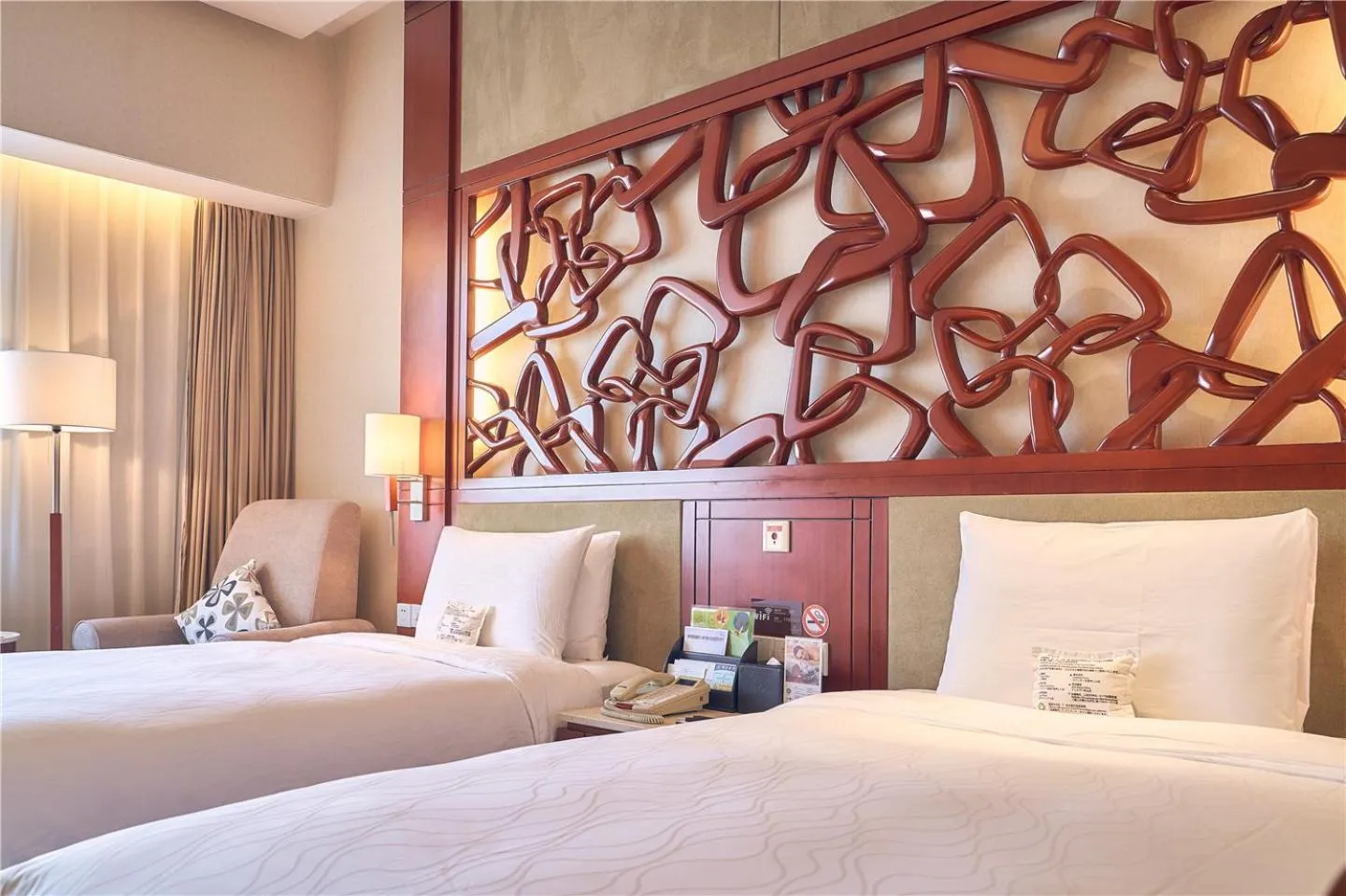 Bed in Parkview Hotel