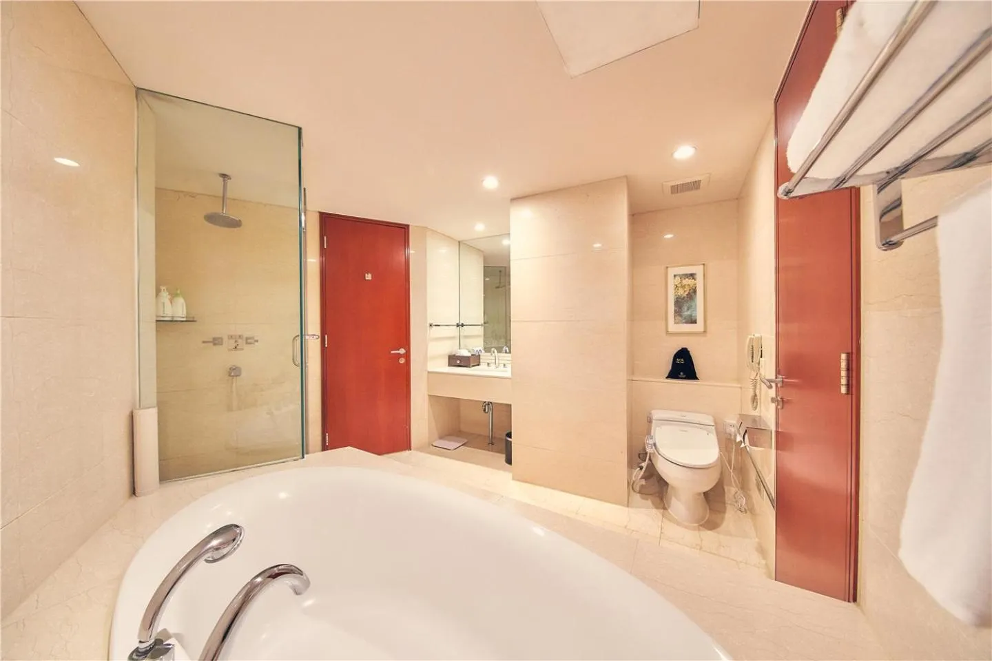 Bathroom in Parkview Hotel