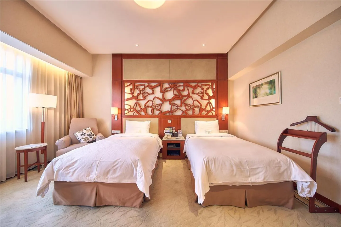 Bed in Parkview Hotel