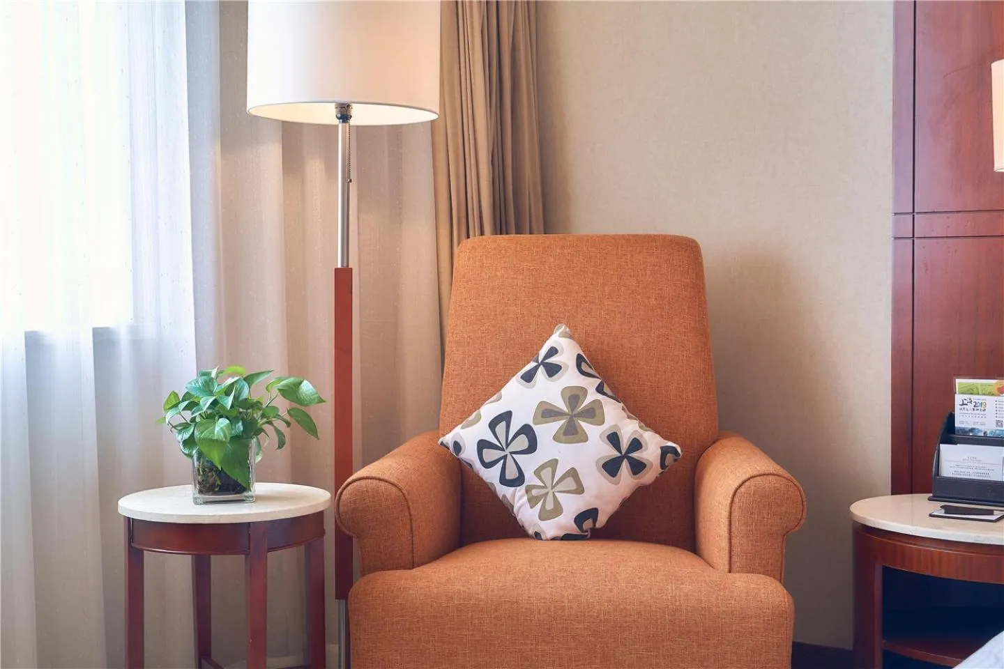 Living room in Parkview Hotel