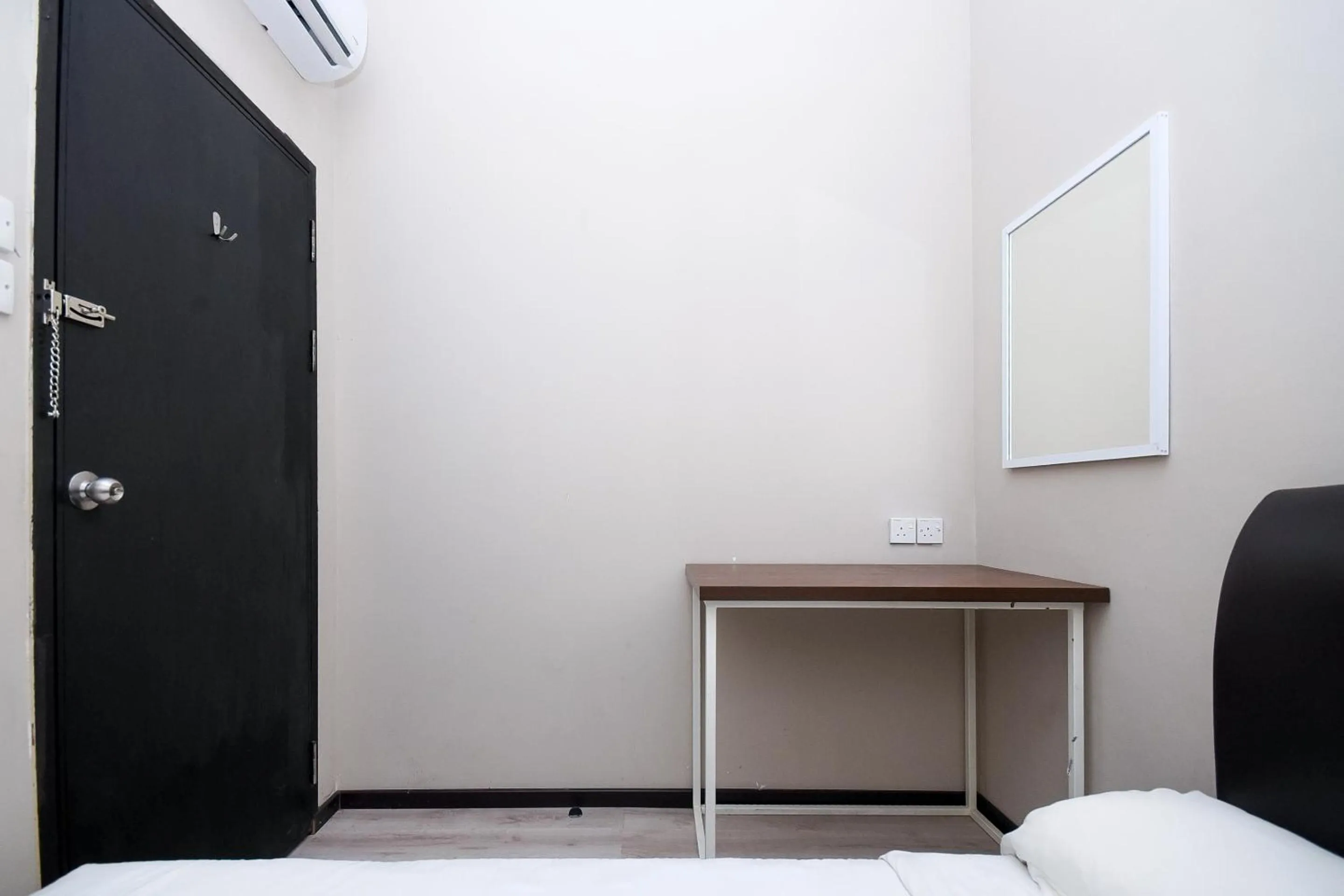 Bedroom in Hotel O Lm Residence