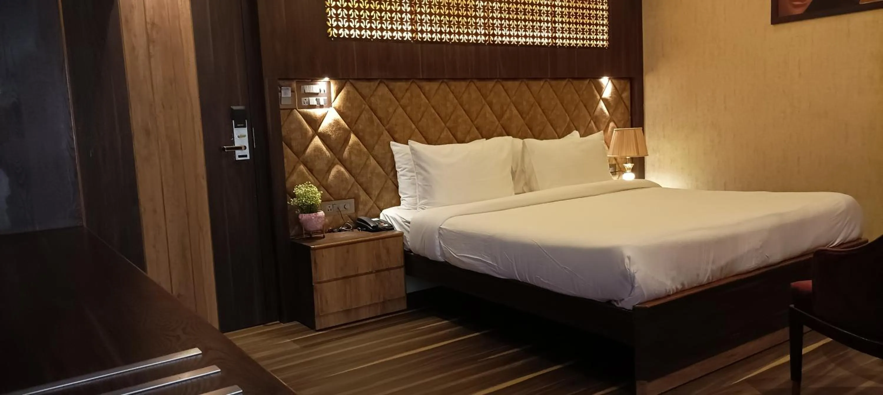 Bed in Hotel Aavas Inn