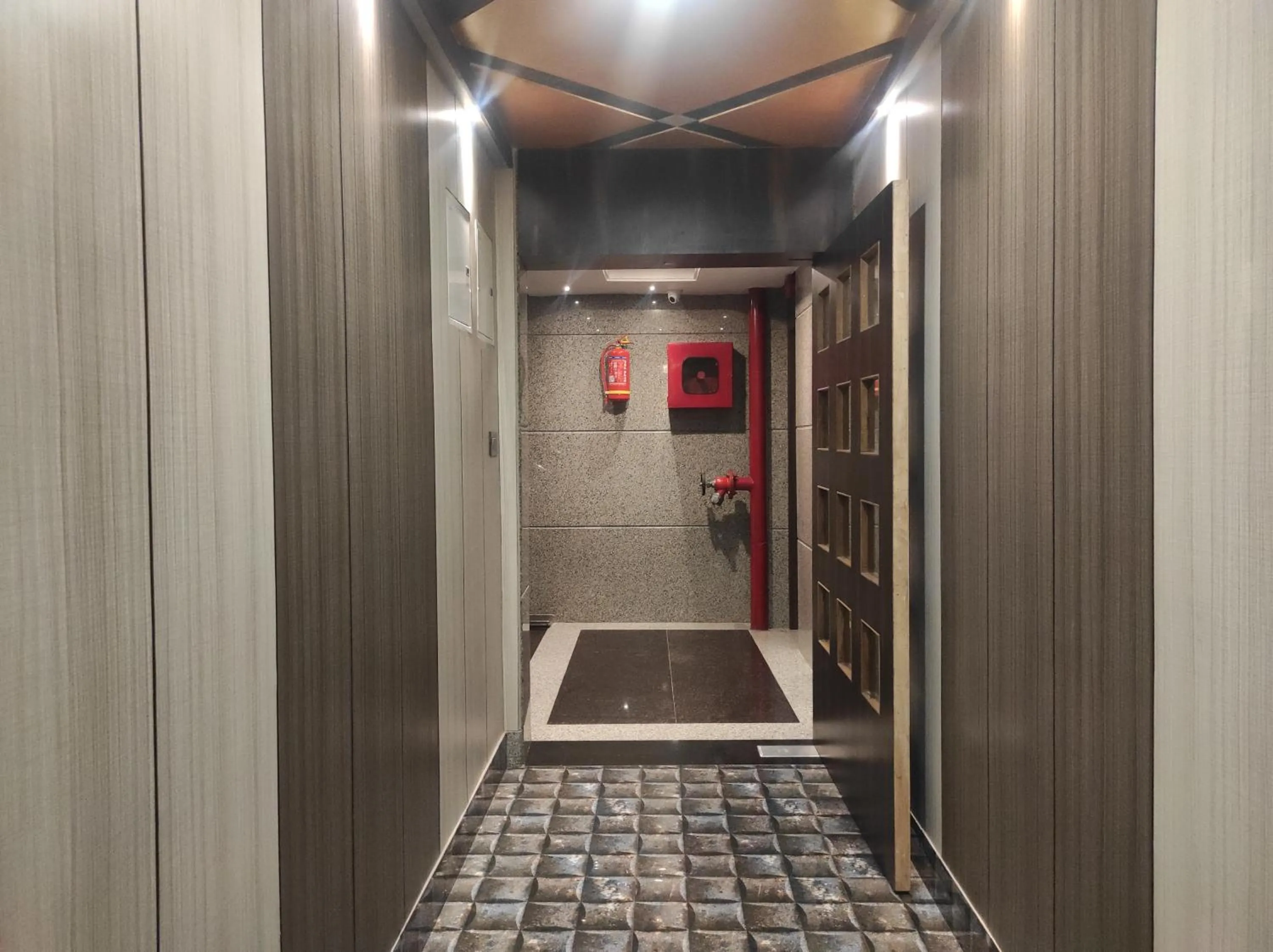 Facade/entrance in Hotel Aavas Inn