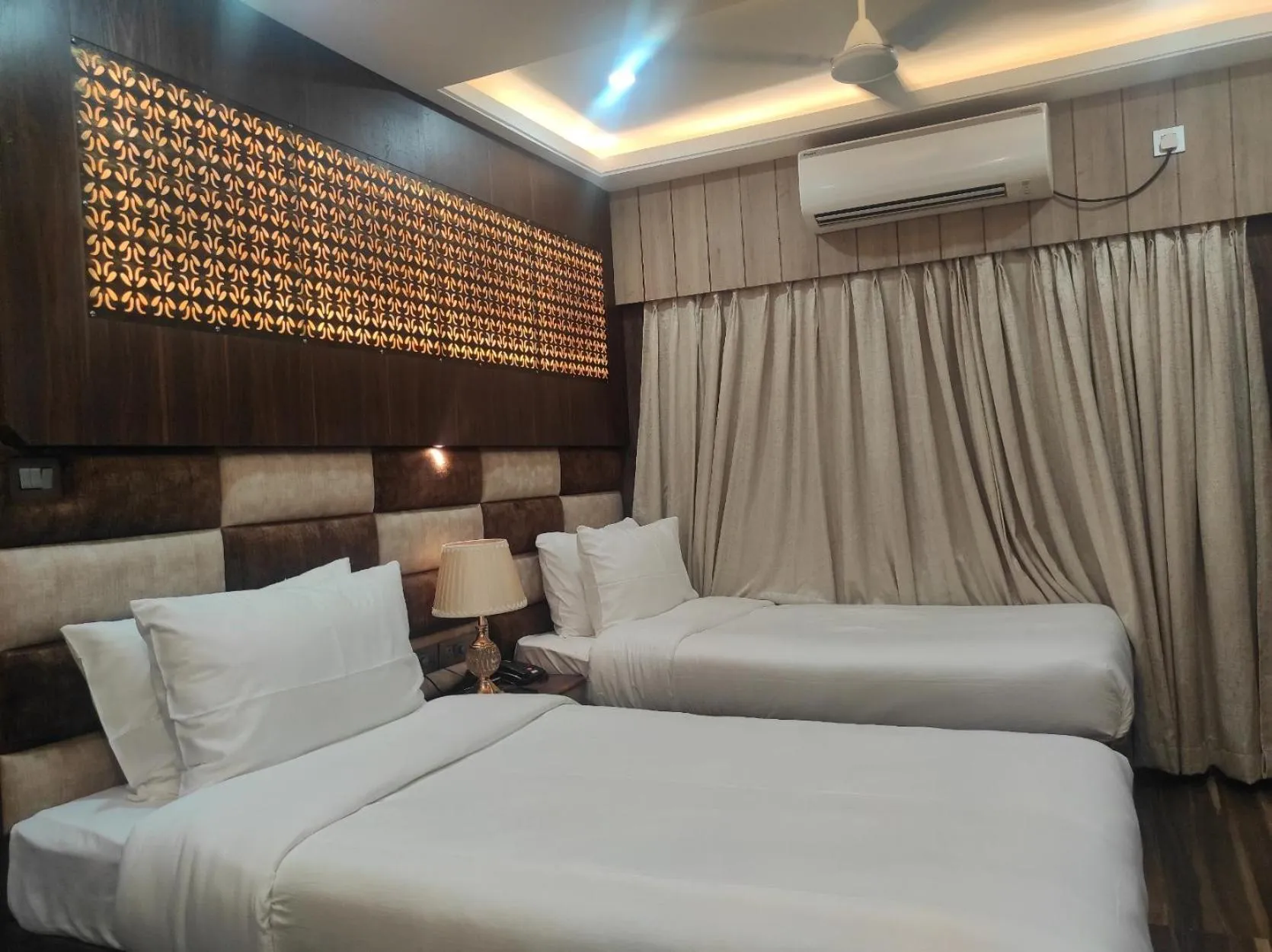 Bed in Hotel Aavas Inn