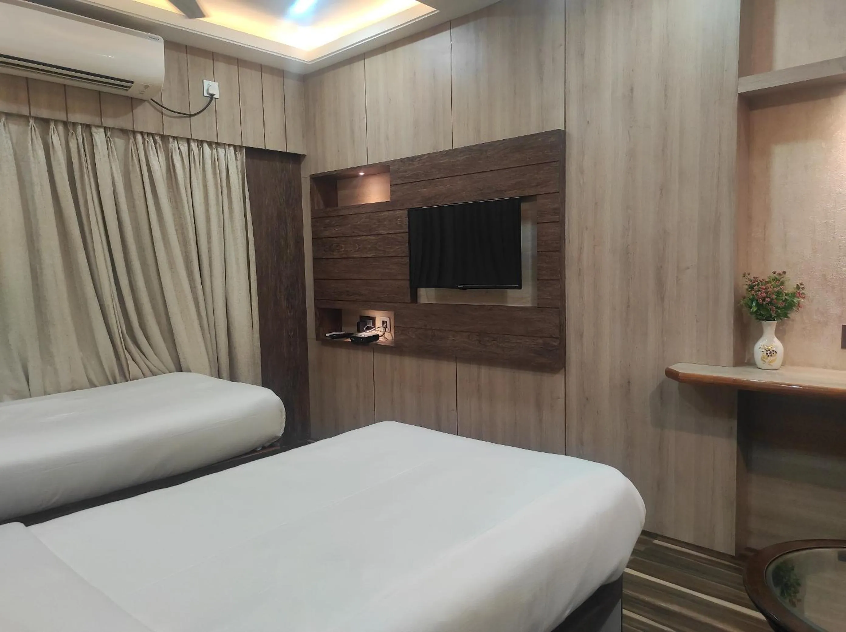 Bed in Hotel Aavas Inn