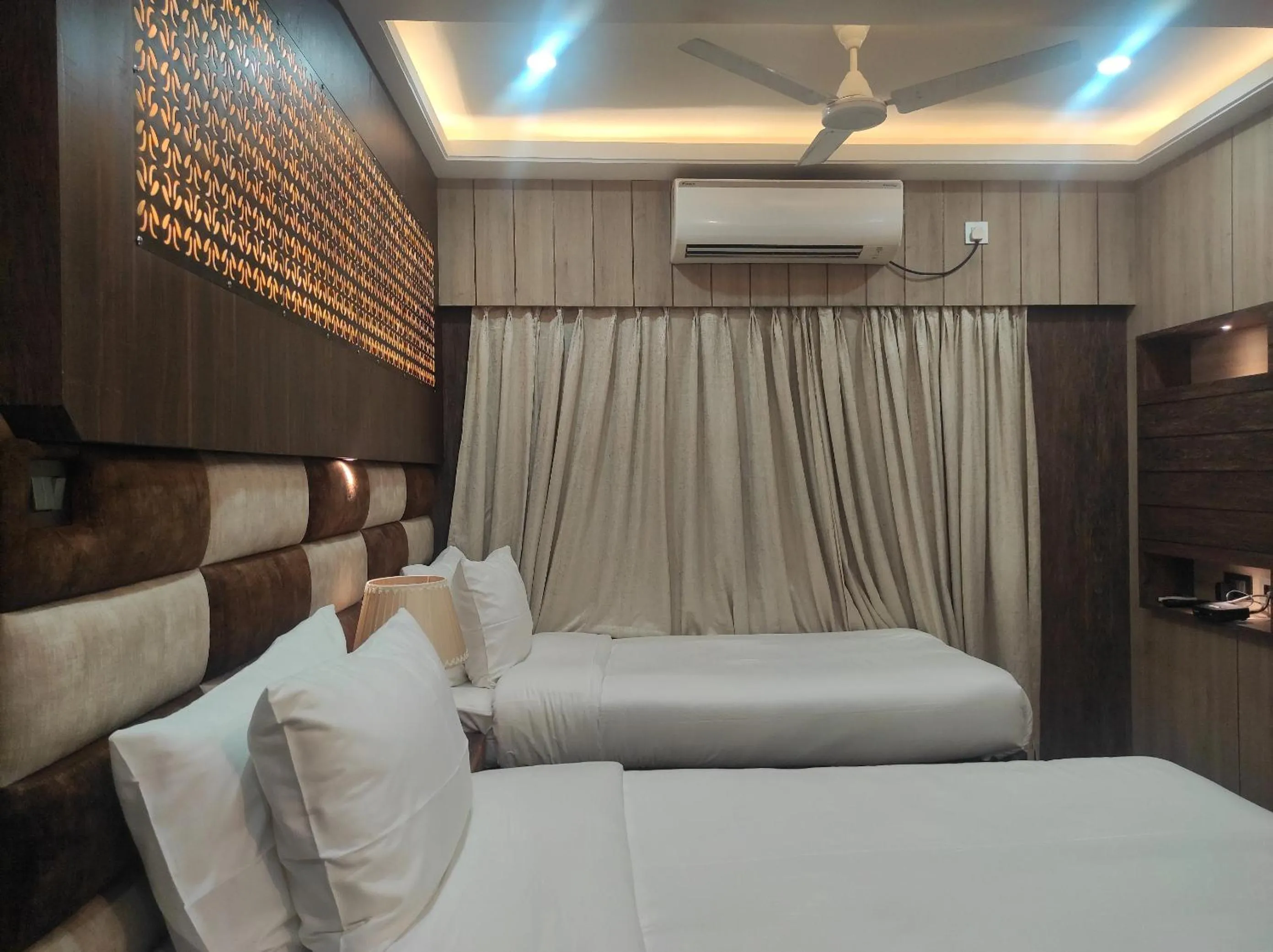 Bed in Hotel Aavas Inn