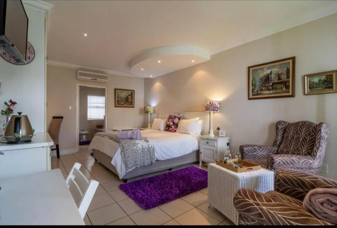 Bed in Gordon's Beach Lodge