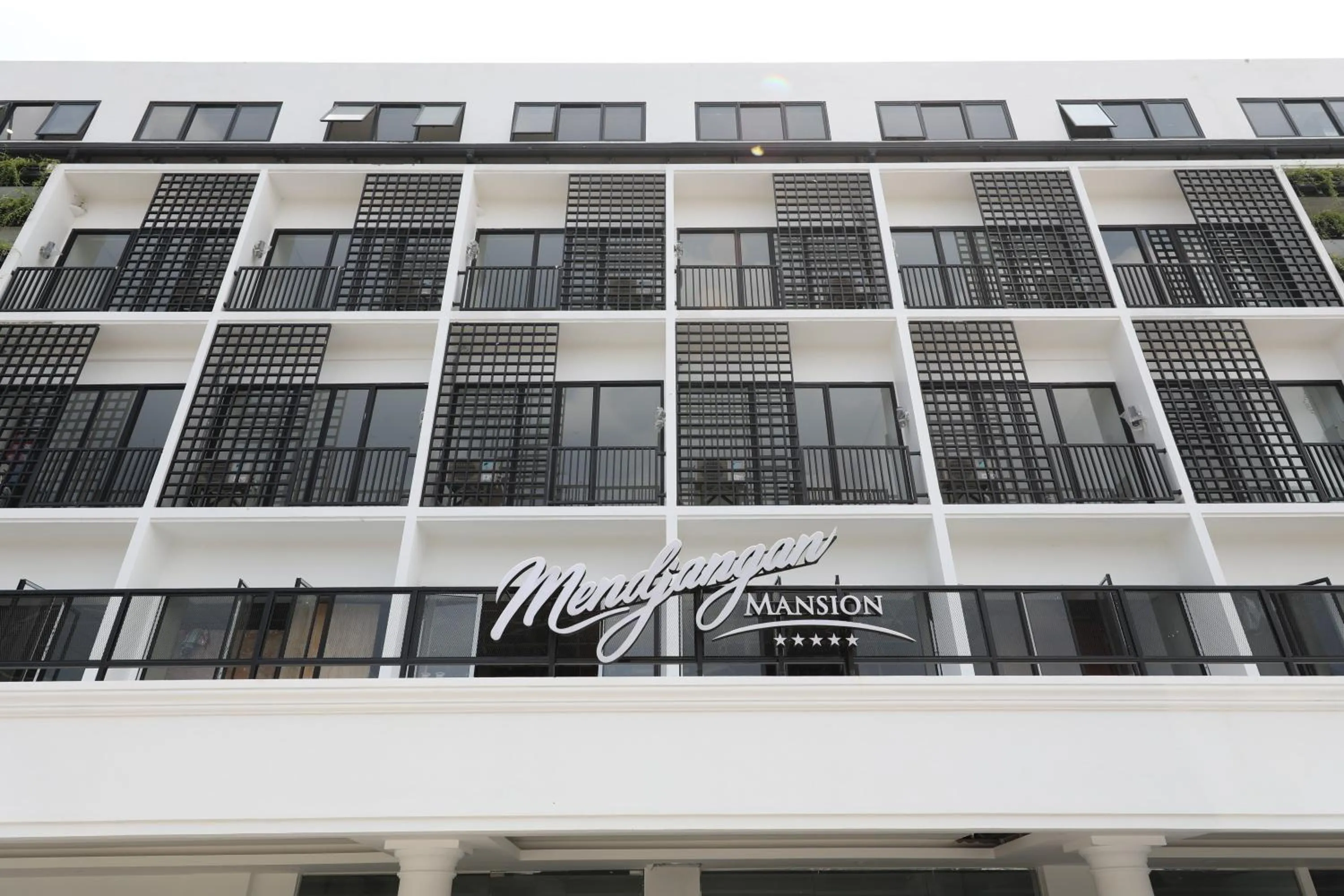 Property building in Mendjangan Mansion