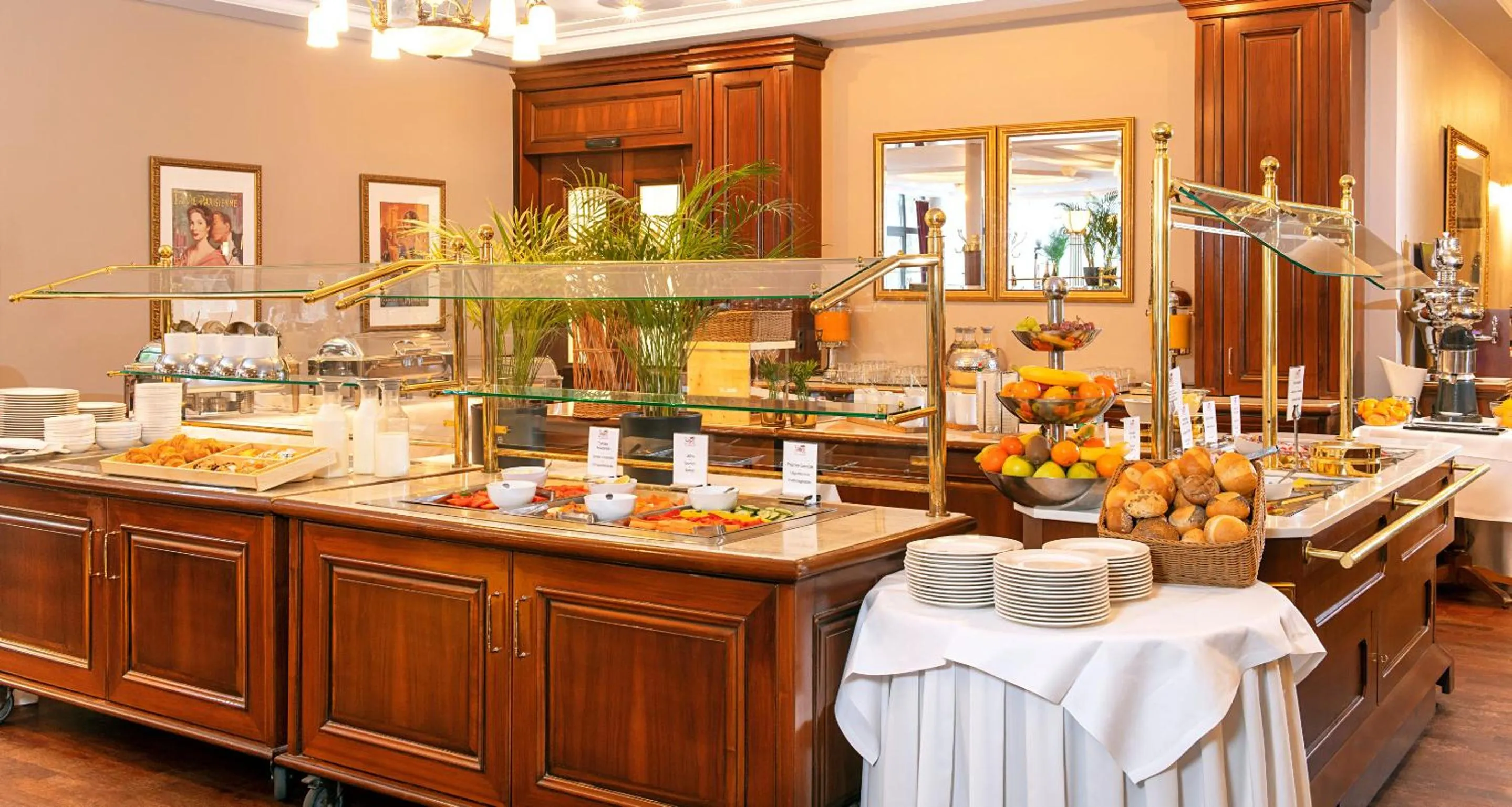 Restaurant/places to eat in Victor's Residenz-Hotel Saarbrücken