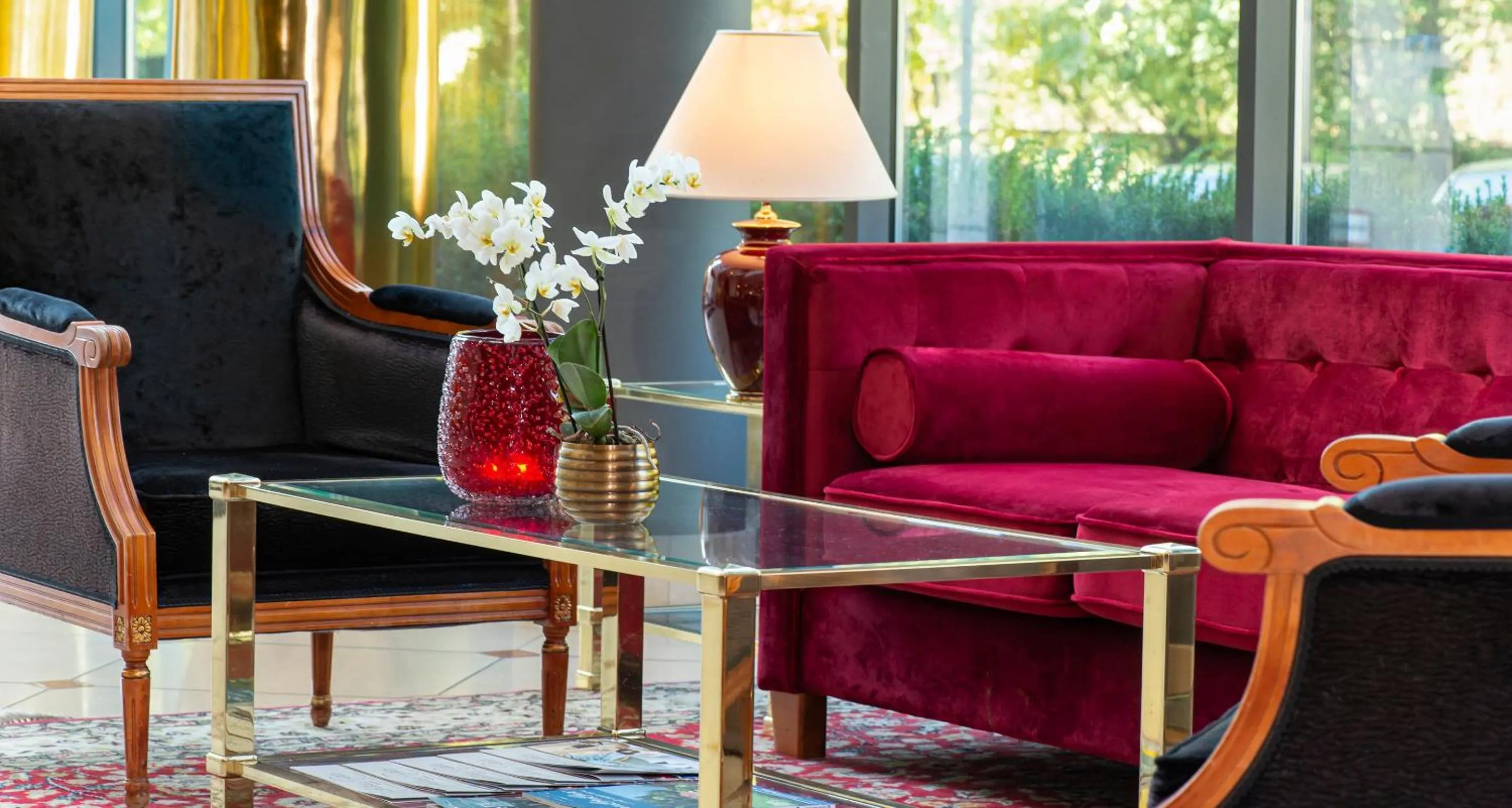 Lobby or reception in Victor's Residenz-Hotel Saarbrücken