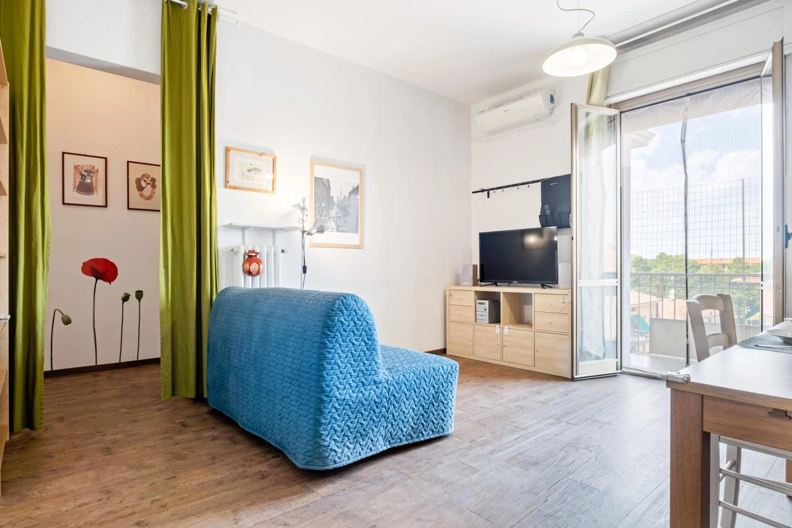 Living room in GuestHost - Bolognina Cozy Apartment