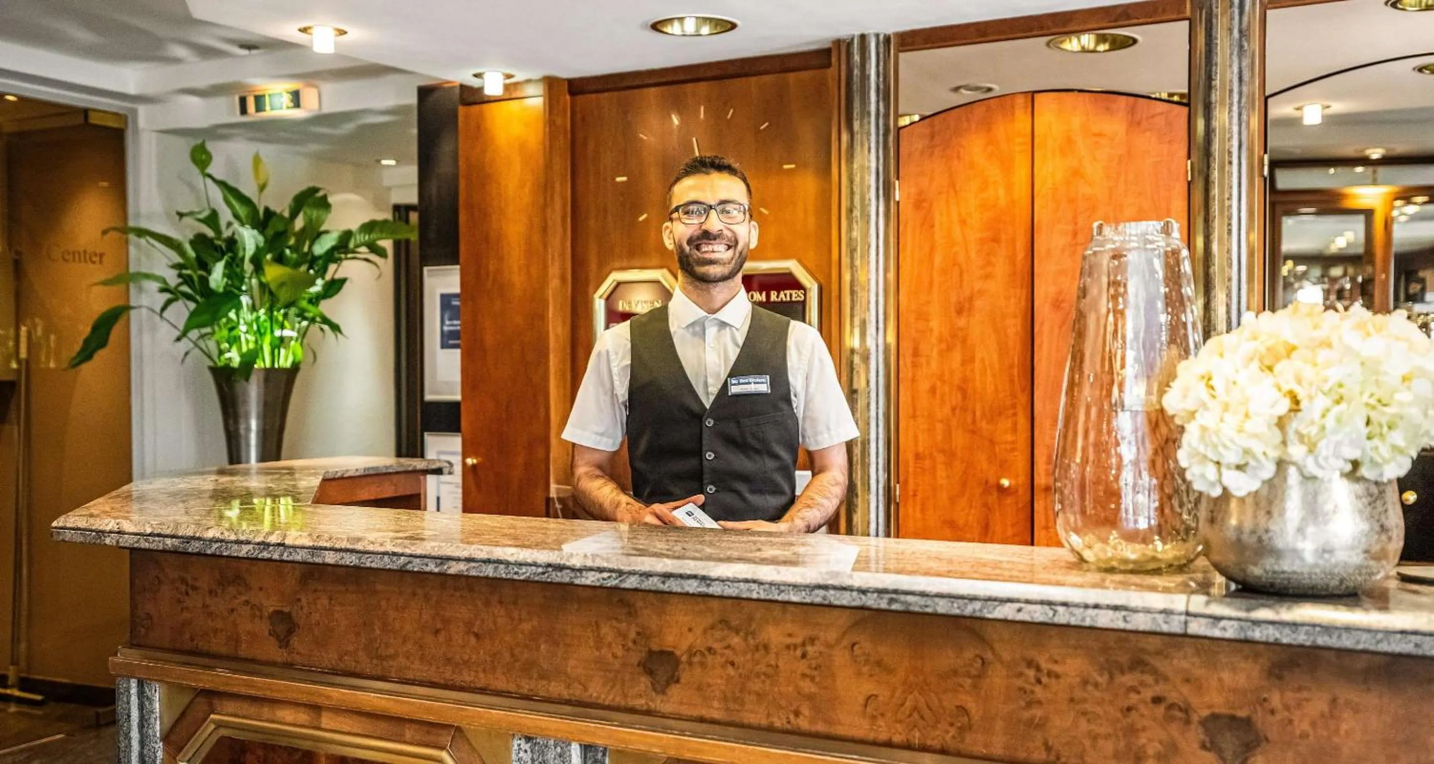 Lobby or reception in Best Western Victor's Residenz-Hotel Rodenhof