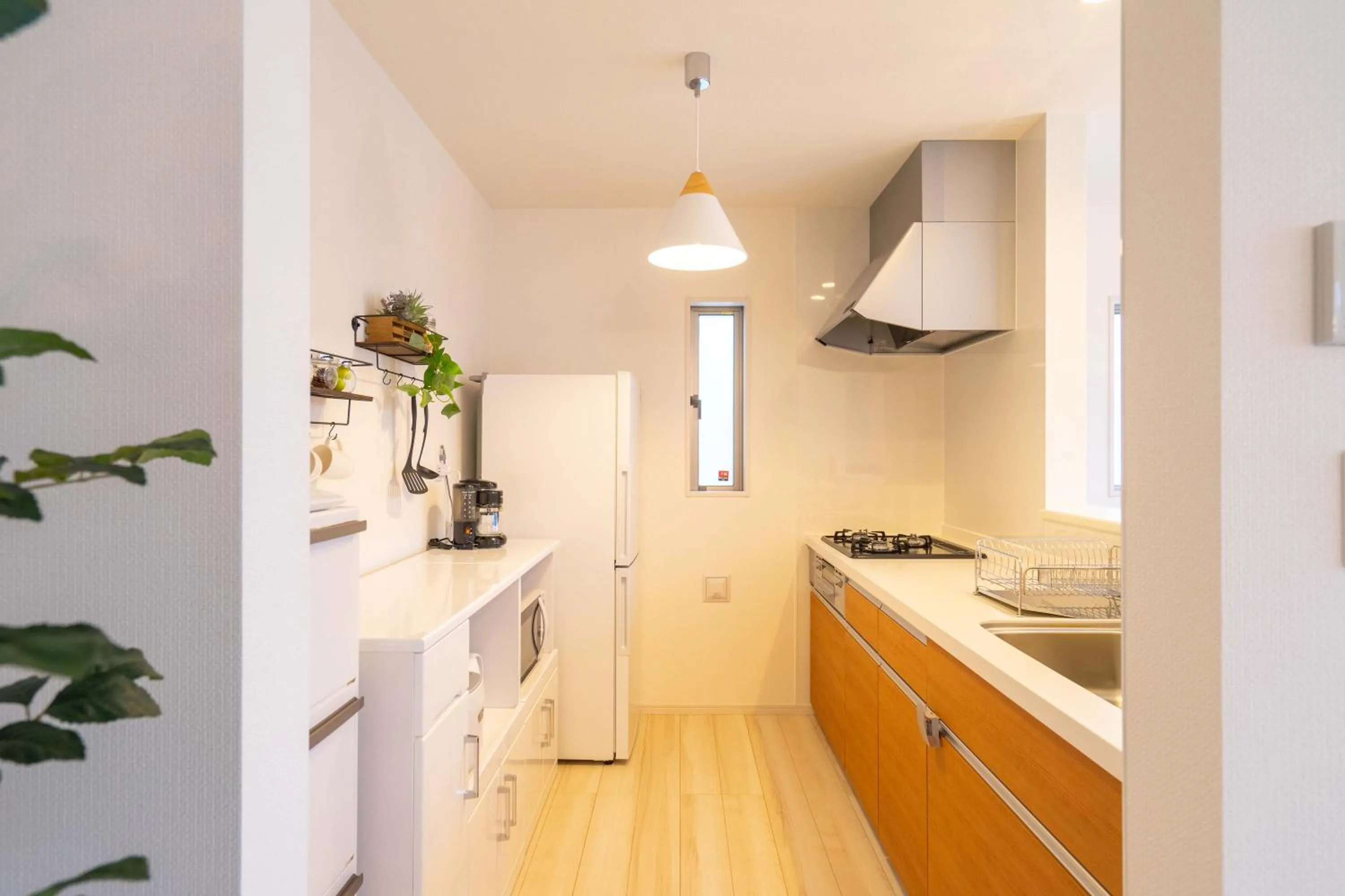 Kitchen or kitchenette in OKINAWA BEACH HOUSE Golden Drop S