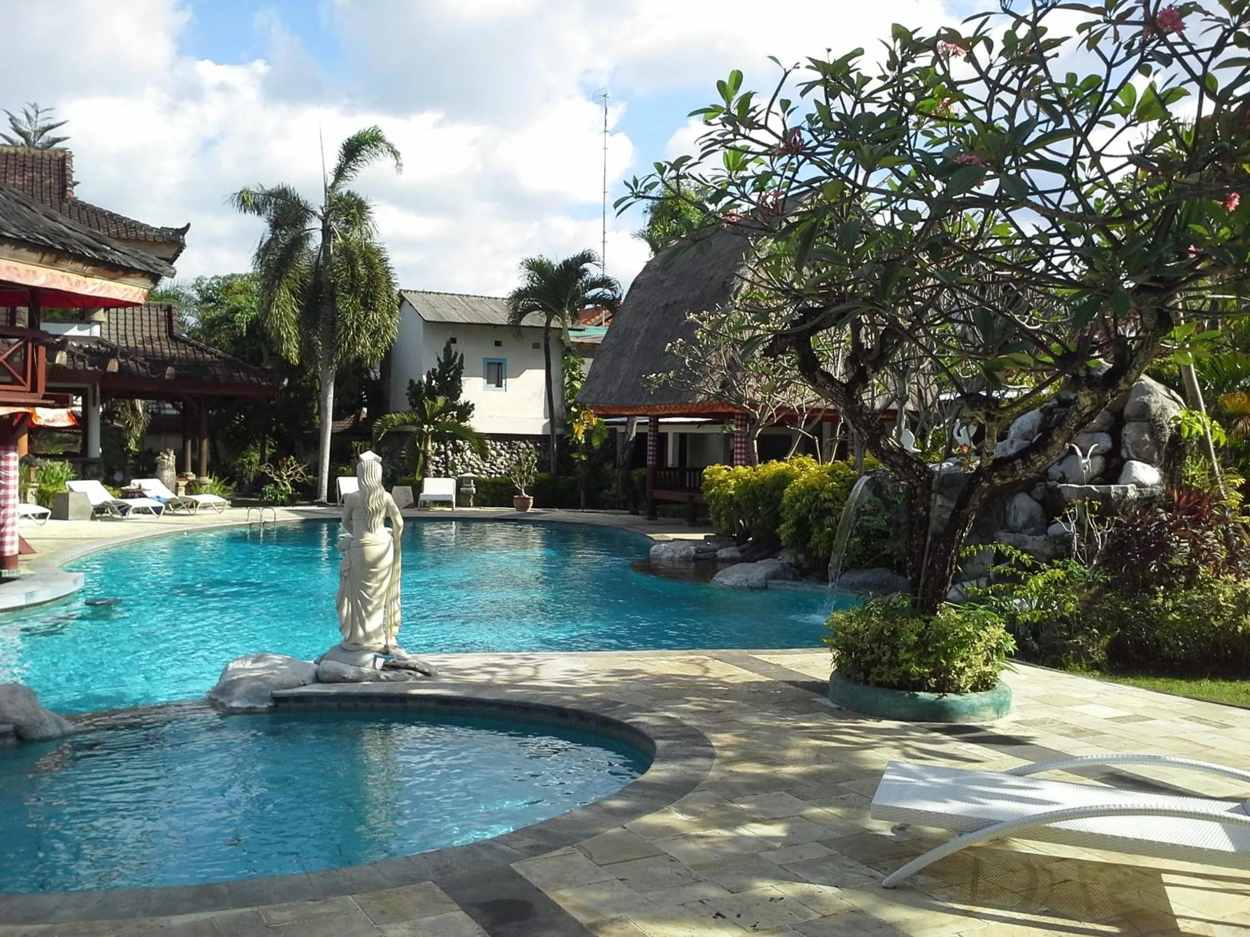 Swimming pool in Ananda Resort Seminyak