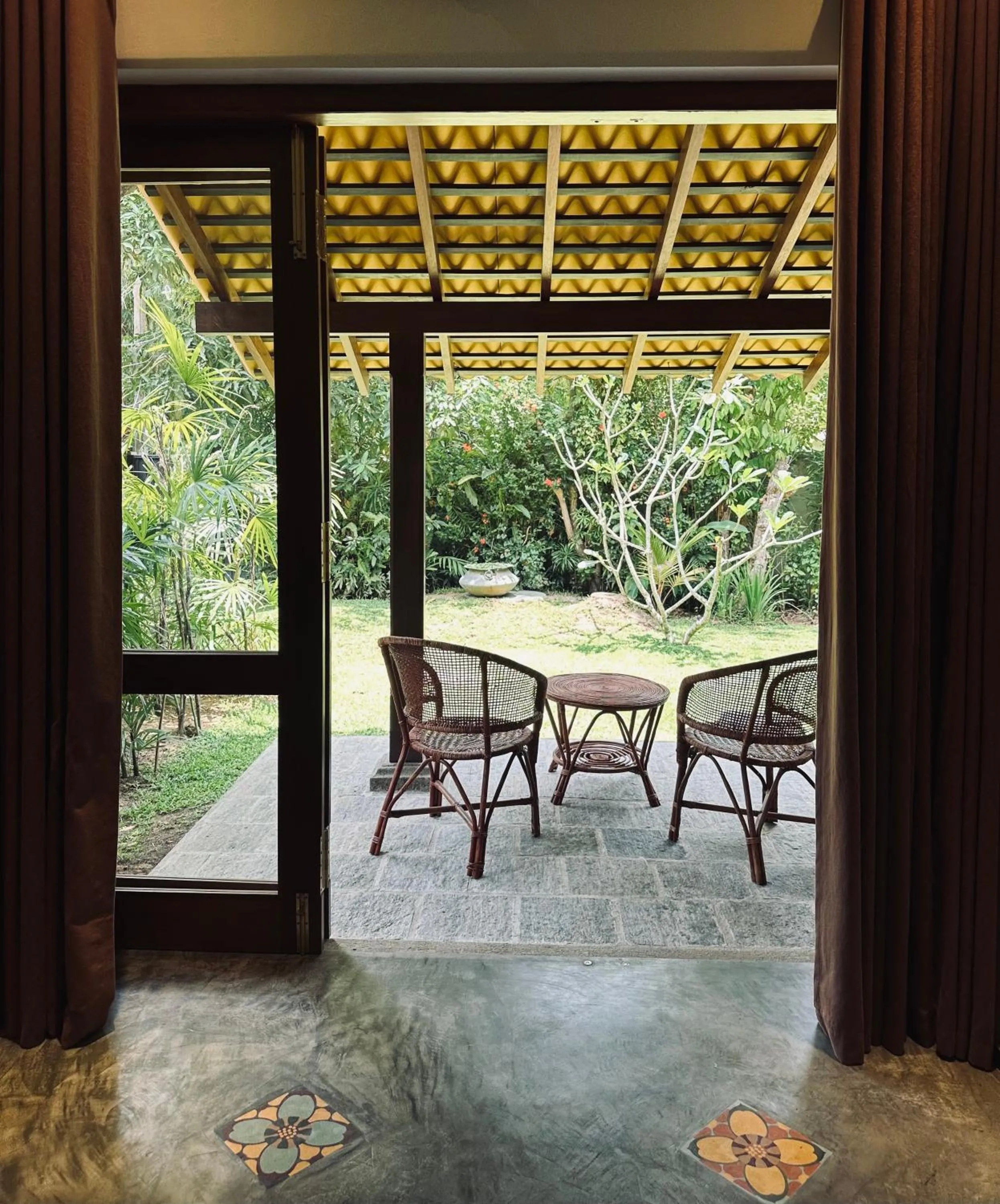 Dunes Unawatuna Hotel