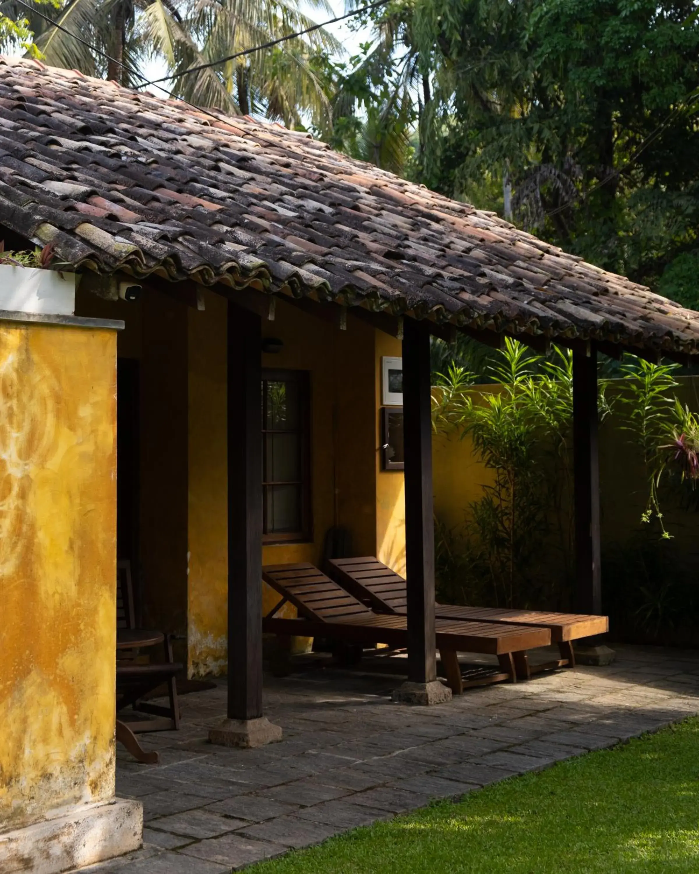 Deluxe King Room in Dunes Unawatuna Hotel Deluxe King Room in Dunes Unawatuna Hotel