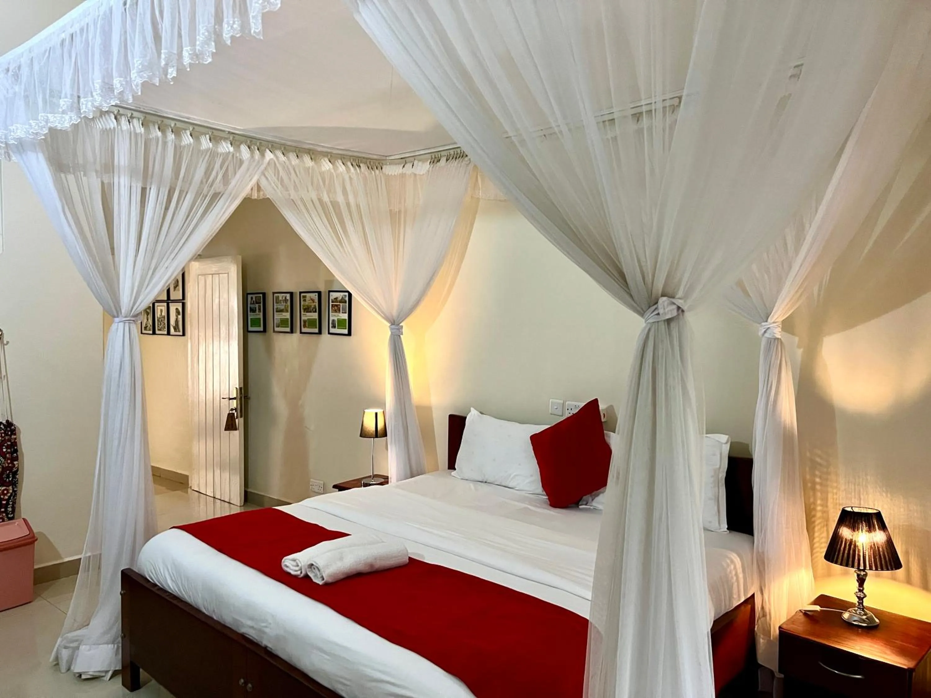 Bed in Sunset Hotel Entebbe