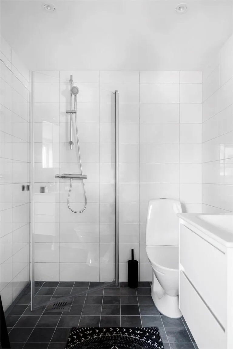 Shower in Lägenhetshotell Varvet