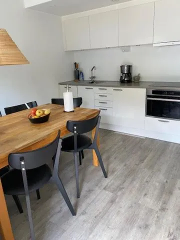 Kitchen or kitchenette in Lägenhetshotell Varvet