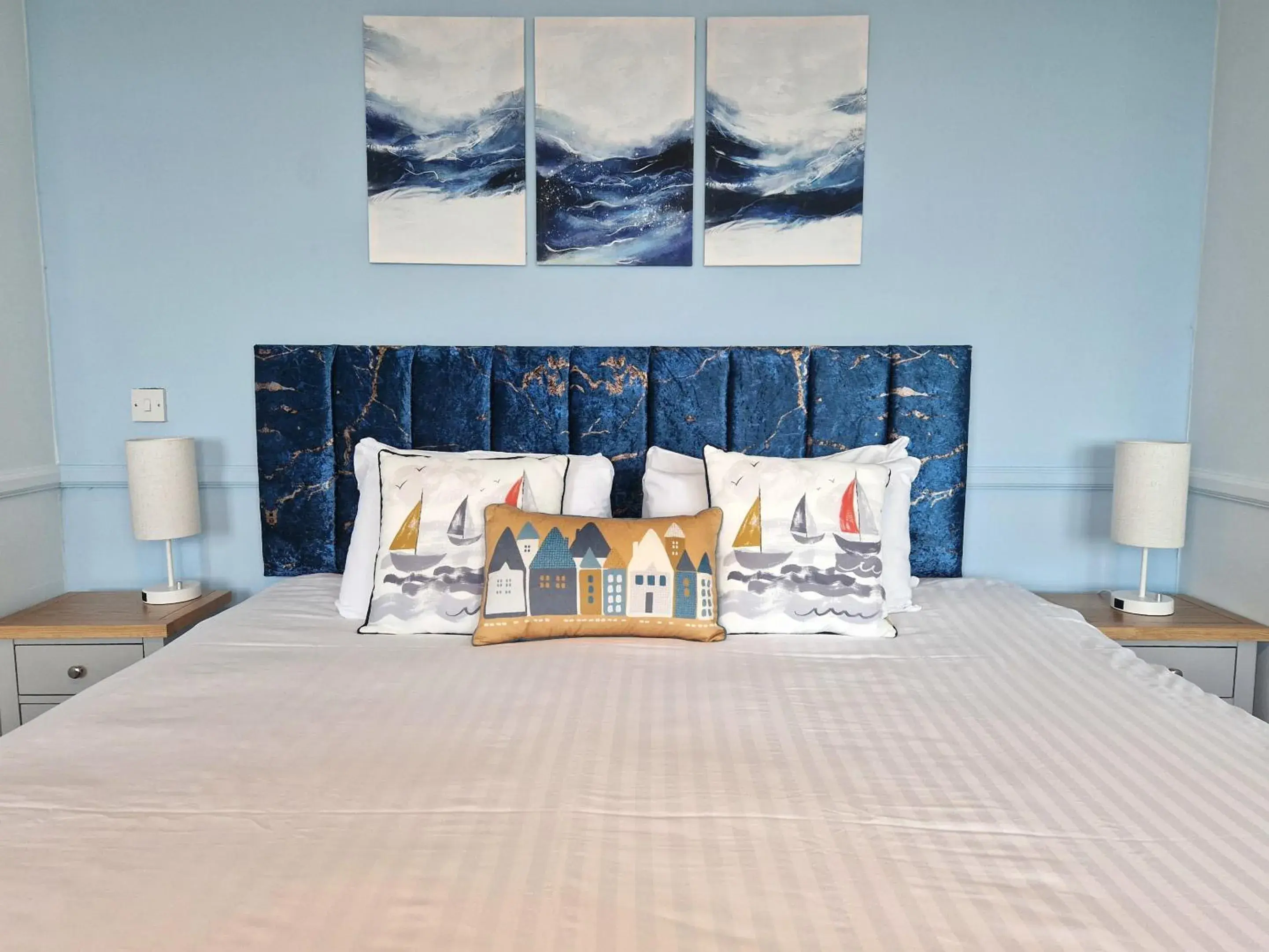 Family Room with Sea View - single occupancy in Dunkerley's Hotel and Restaurant Family Room with Sea View - single occupancy in Dunkerley's Hotel and Restaurant