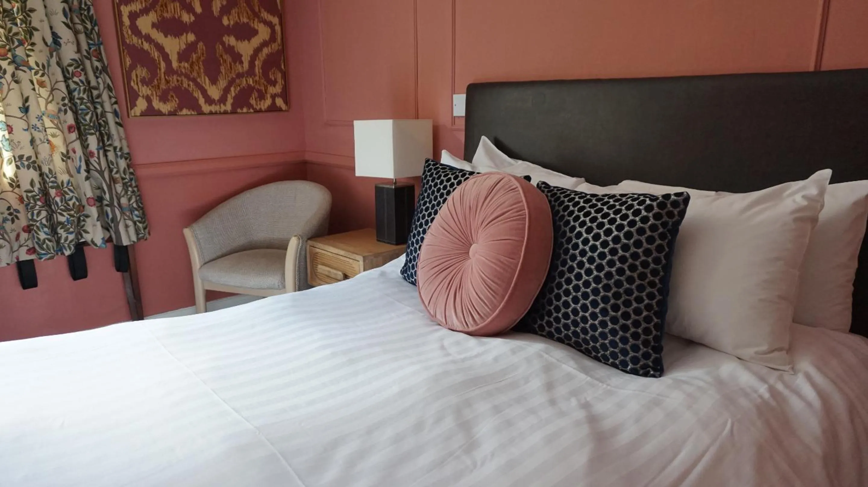 Bedroom, Bed in Dunkerley's Hotel and Restaurant