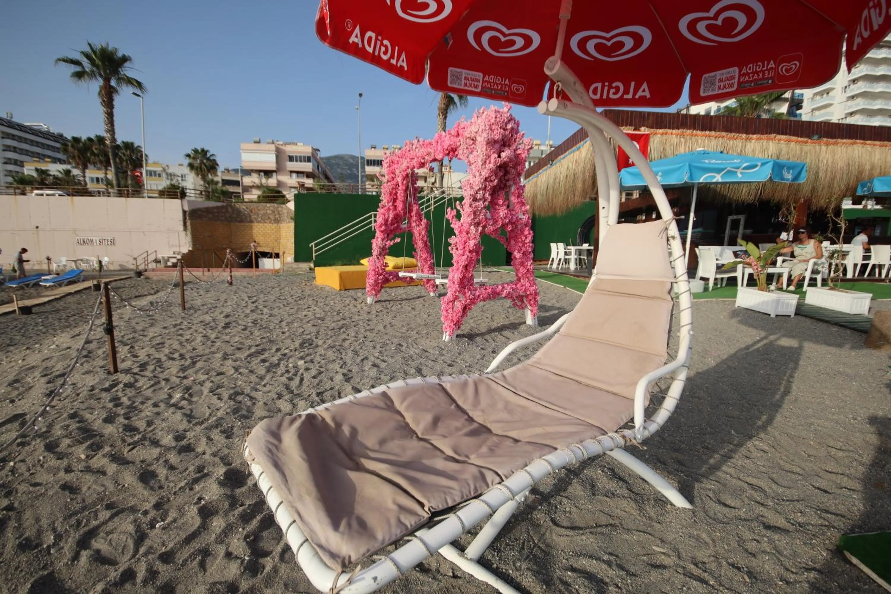 Beach in Gold Twins Boutique Hotel