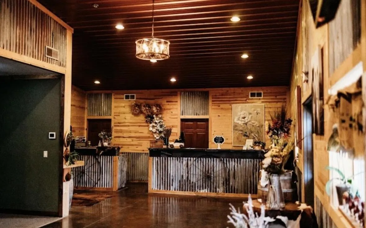 Facade/entrance in Big Horse Inn and Suites