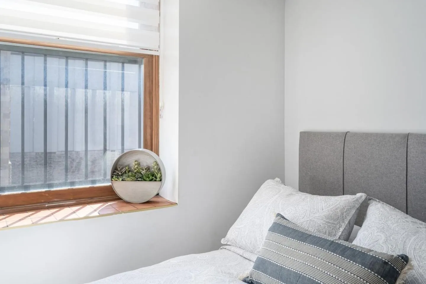 Bed in Le Nomade MTL