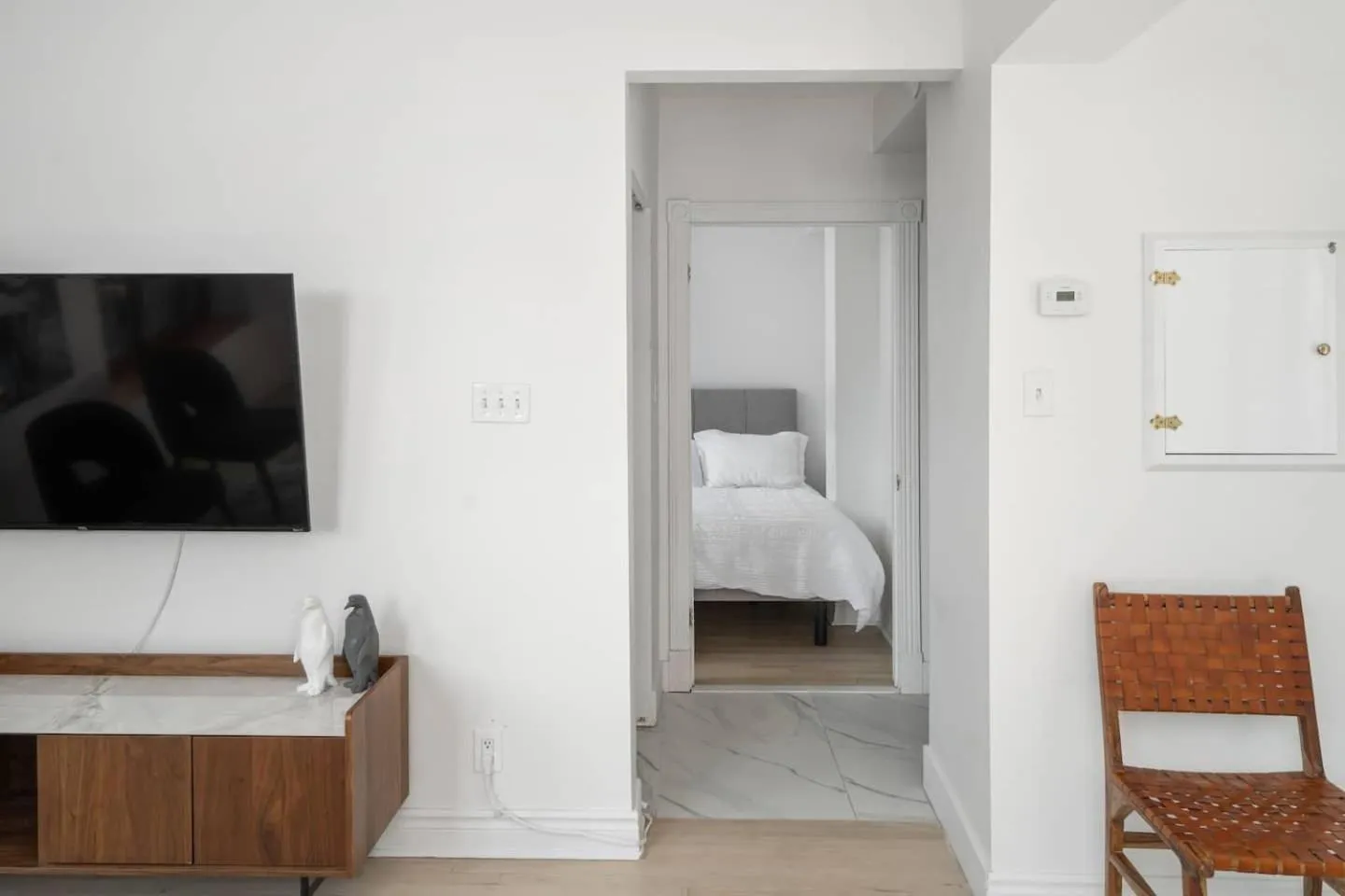 Bed in Le Nomade MTL