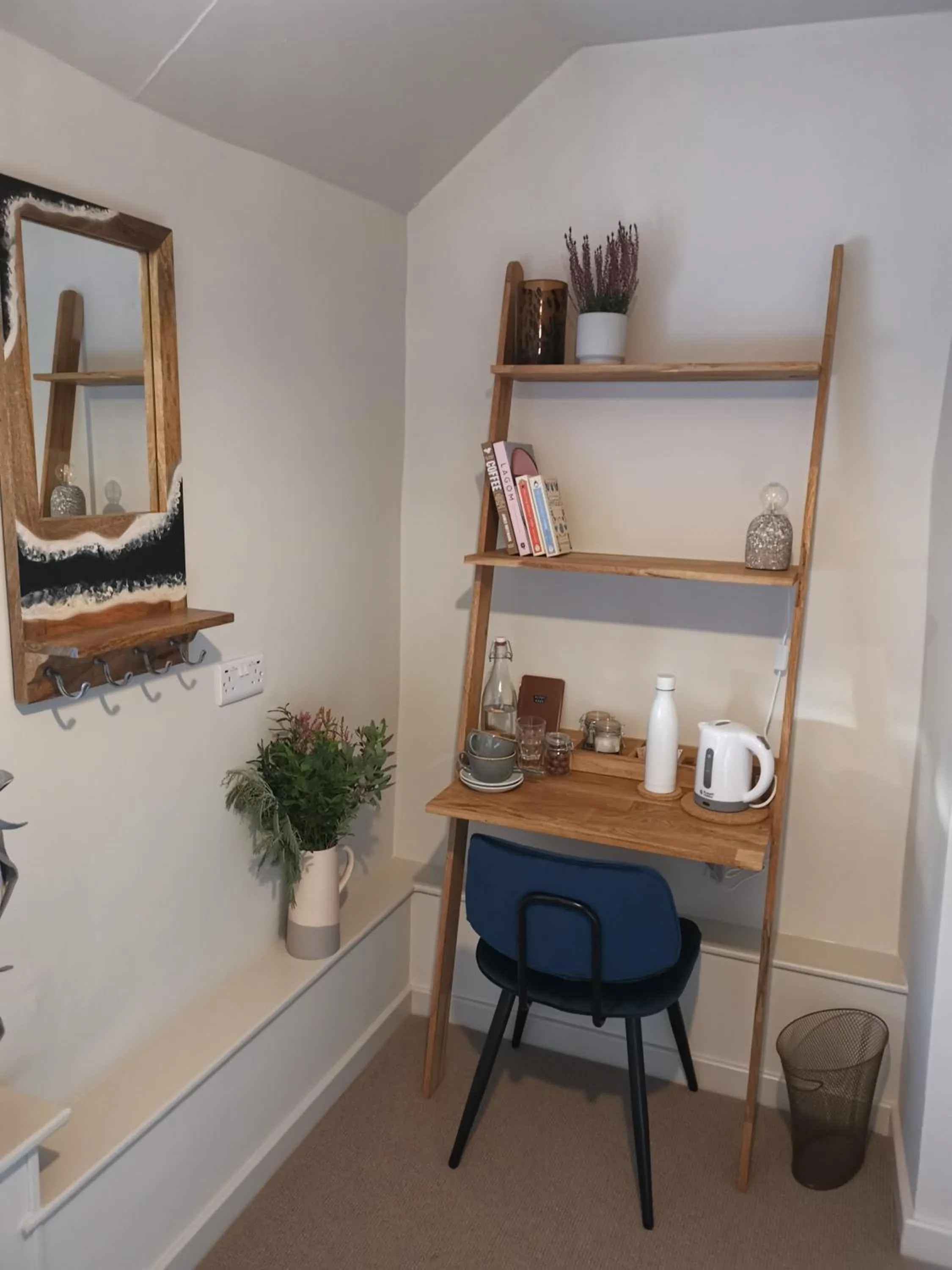 Bedroom in Exelby Green Dragon