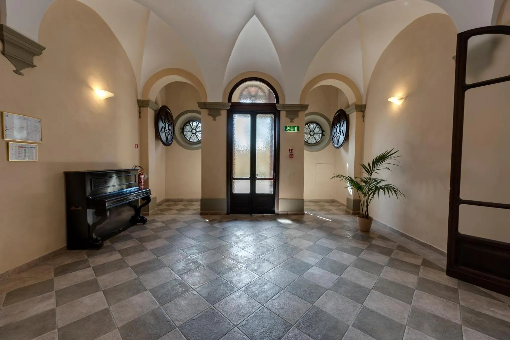 Business facilities in Villa La Stella