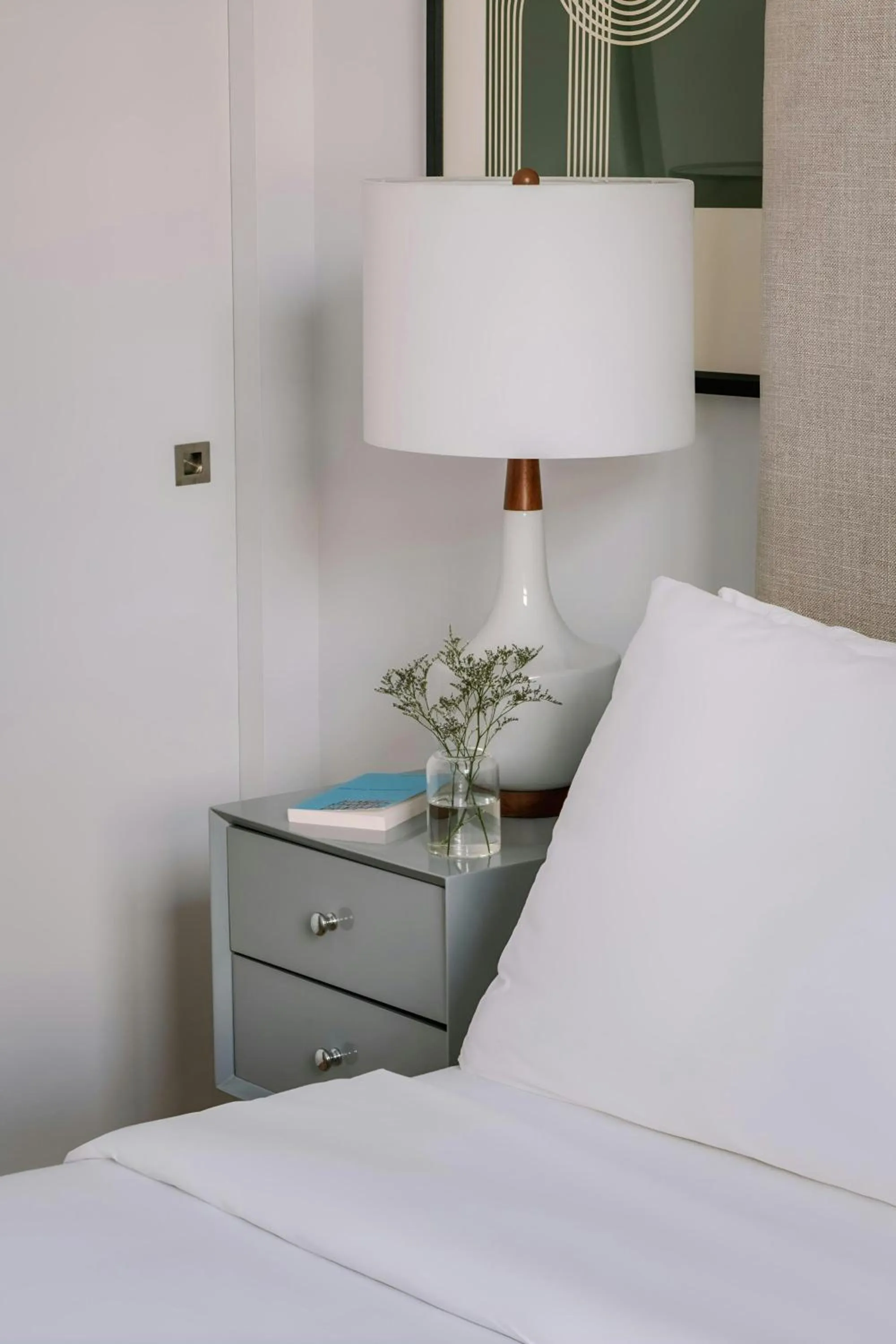 Bedroom, Bed in Sonder by Marriott Bonvoy Le Victoria Apartments Old Montreal