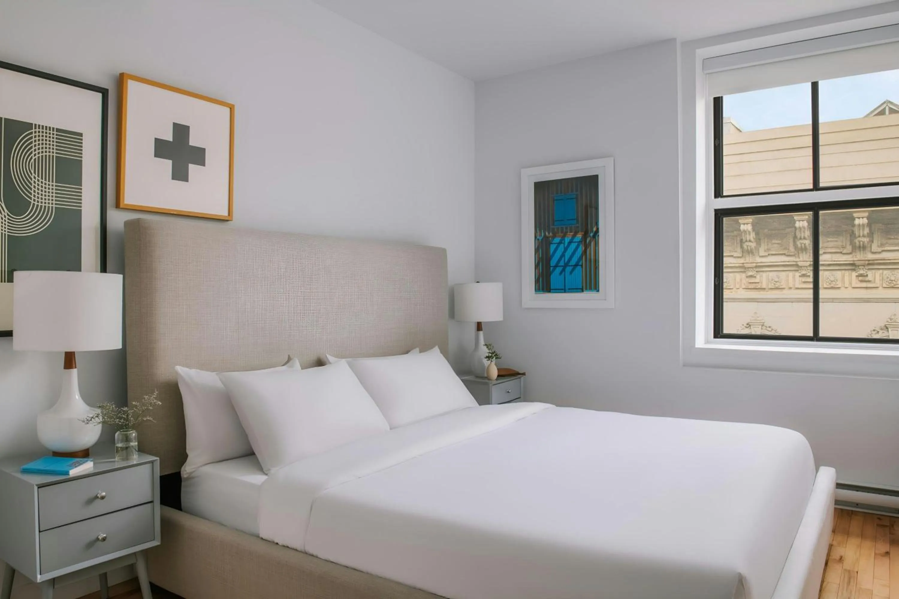 Bedroom, Bed in Sonder by Marriott Bonvoy Le Victoria Apartments Old Montreal
